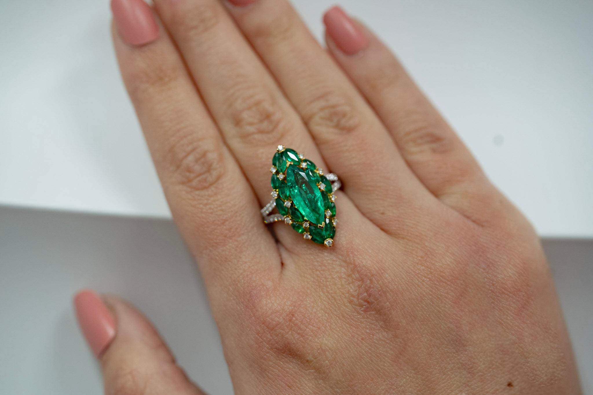 3.89 Carat Marquise Cut Natural Colombian Emerald And Diamond V Shape 18K Ring In New Condition For Sale In Miami, FL
