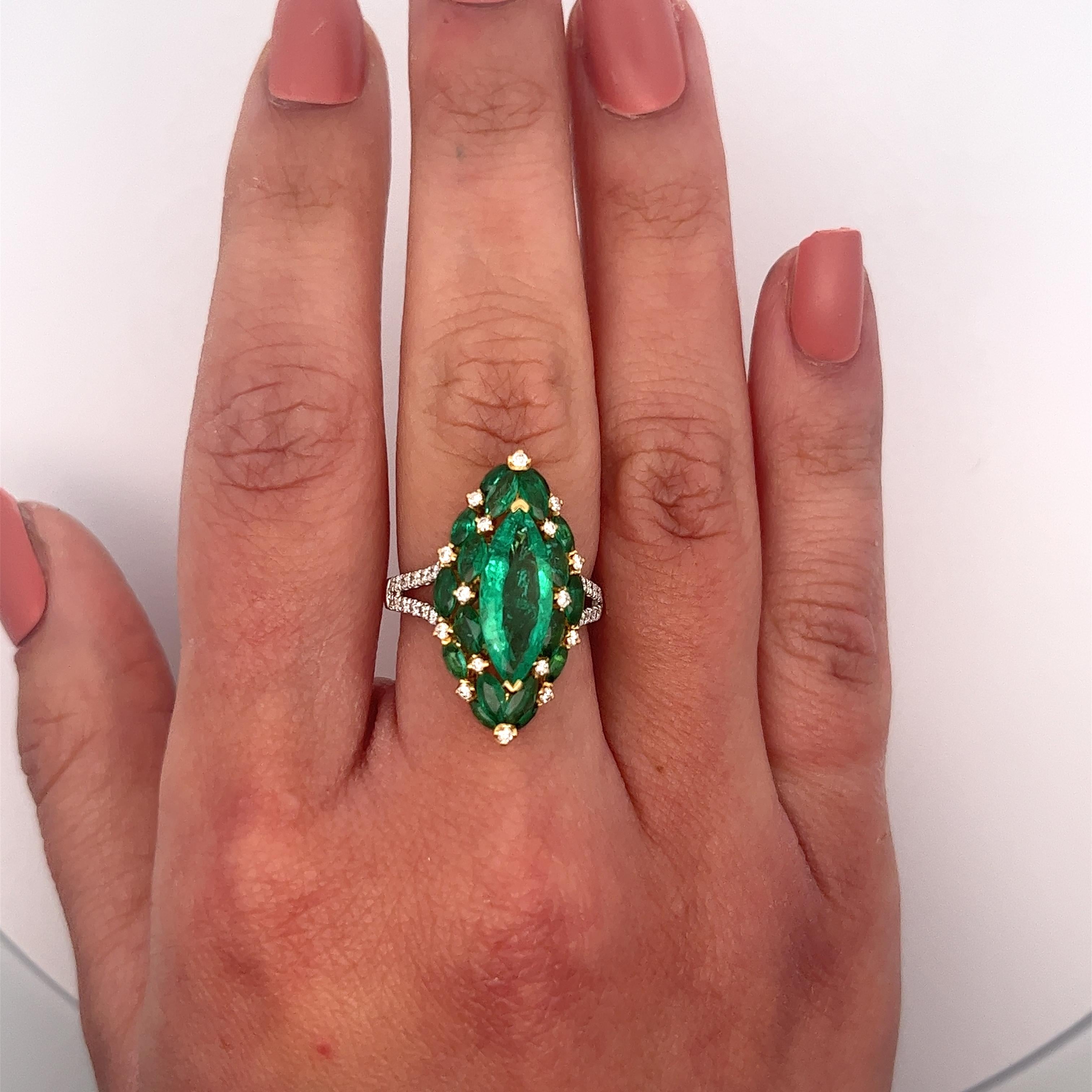 3.89 Carat Marquise Cut Natural Colombian Emerald And Diamond V Shape 18K Ring For Sale 4