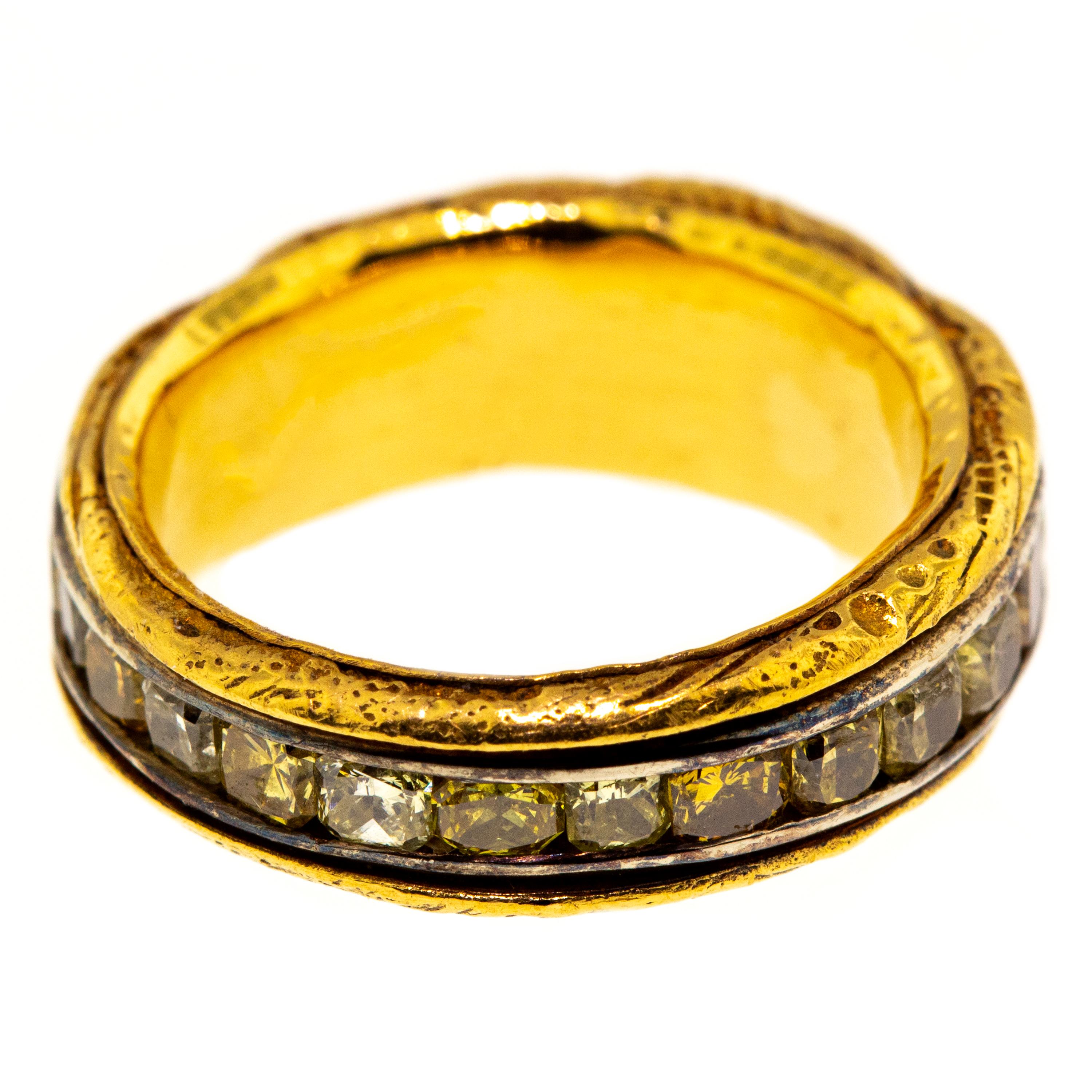 Dan Peligrad 3,89 Karat natürlicher Farbe Diamantring aus 18kt und 22kt, hergestellt in den USA 1