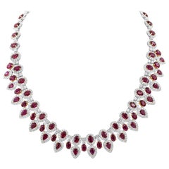 Roman Malakov Collar Halo de Rubí de Birmania y Diamantes Certificado GIA de 38,92 quilates