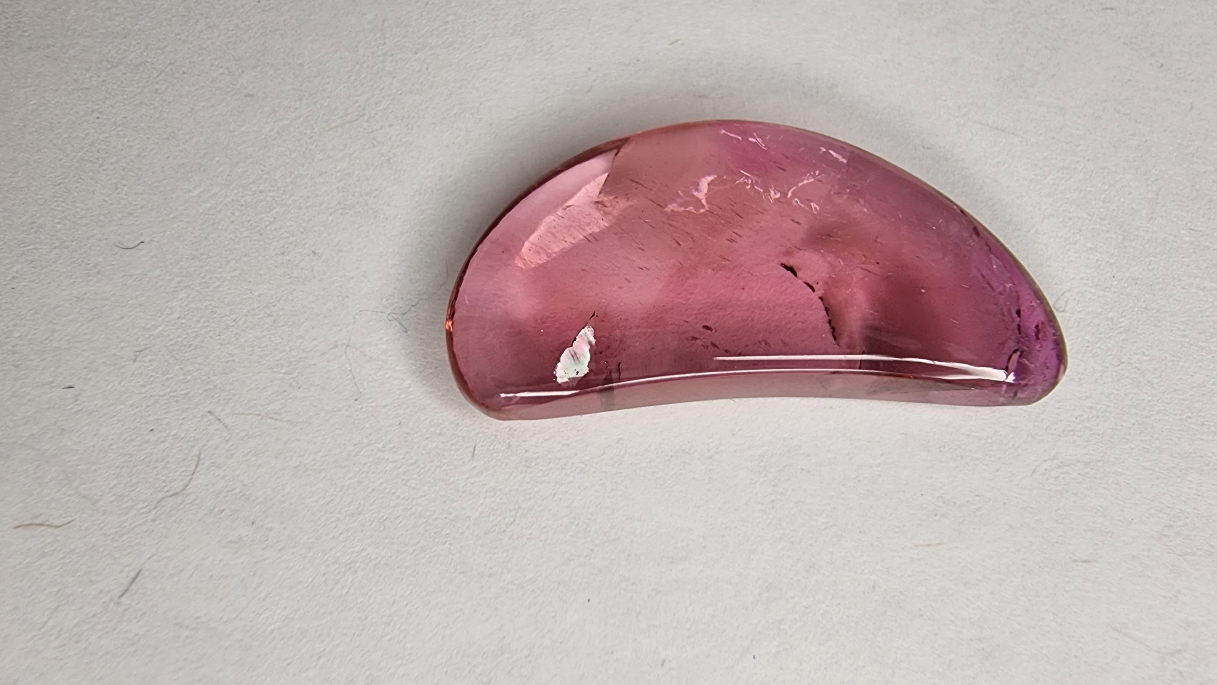 Artista Tormalina Rubellite Rosa Cabochon Personalizzata 3,8ct in vendita
