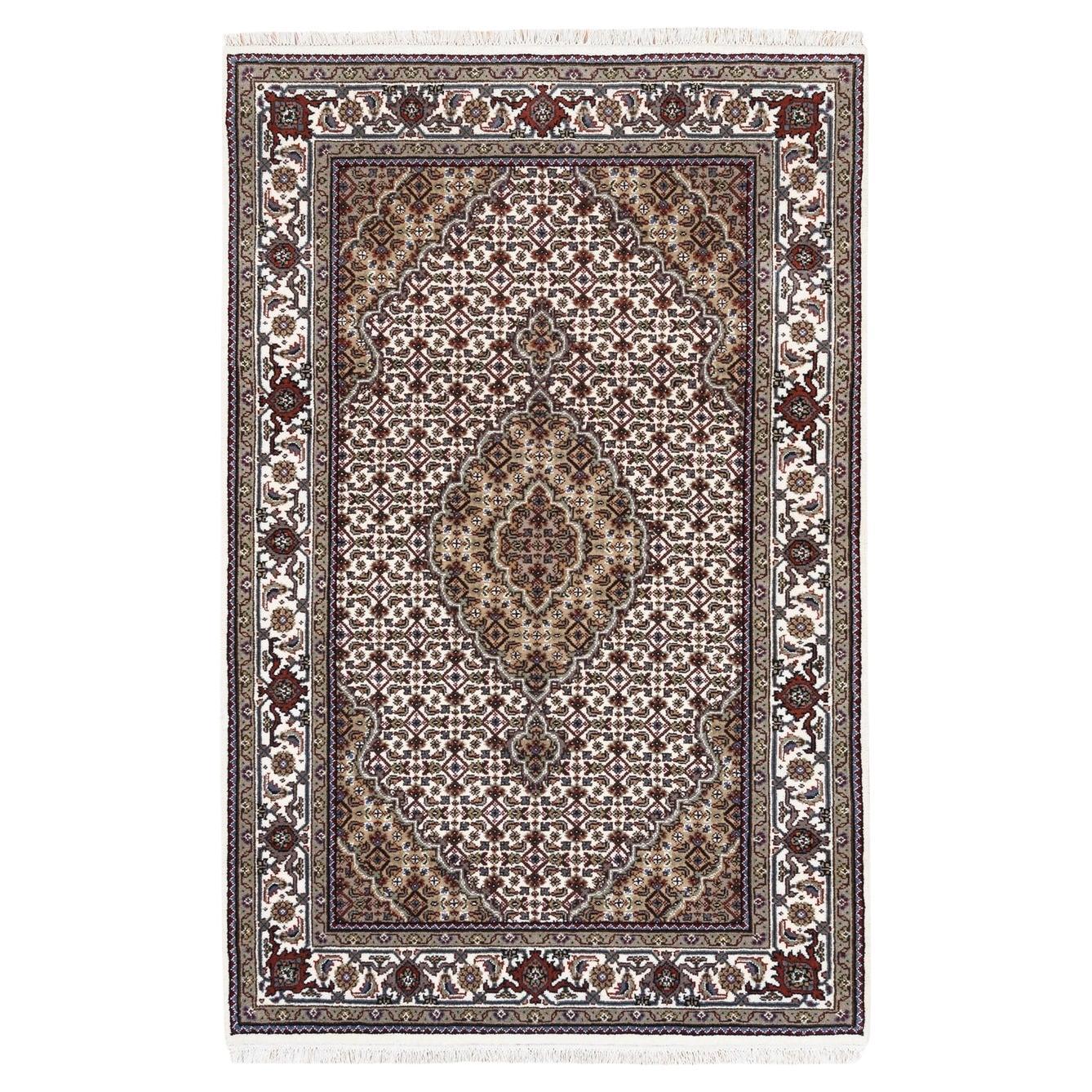 3'8"x6' Wool Fish Medallion Design Tabriz Mahi Ivory Hand Knotted Rug