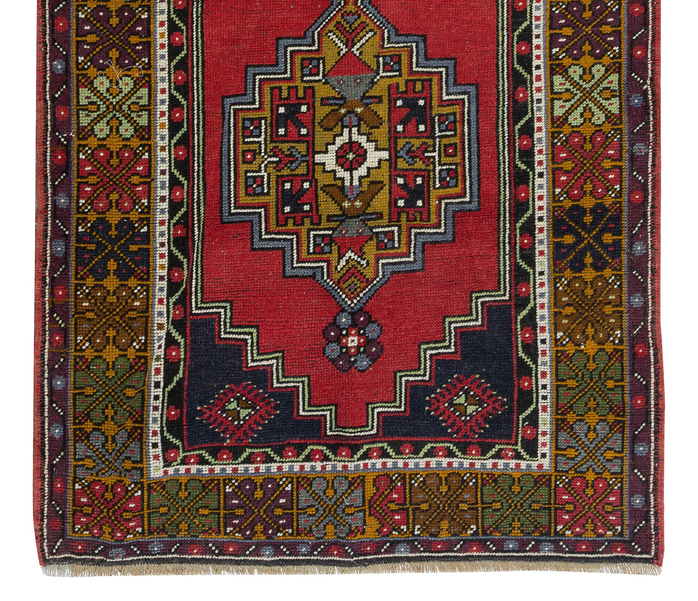 3.8x6.7 Ft Einzigartiger türkischer Teppich, handgefertigter Stammeskunst-Teppich mit böhmischem Stil im Zustand „Gut“ im Angebot in Spring Valley, NY
