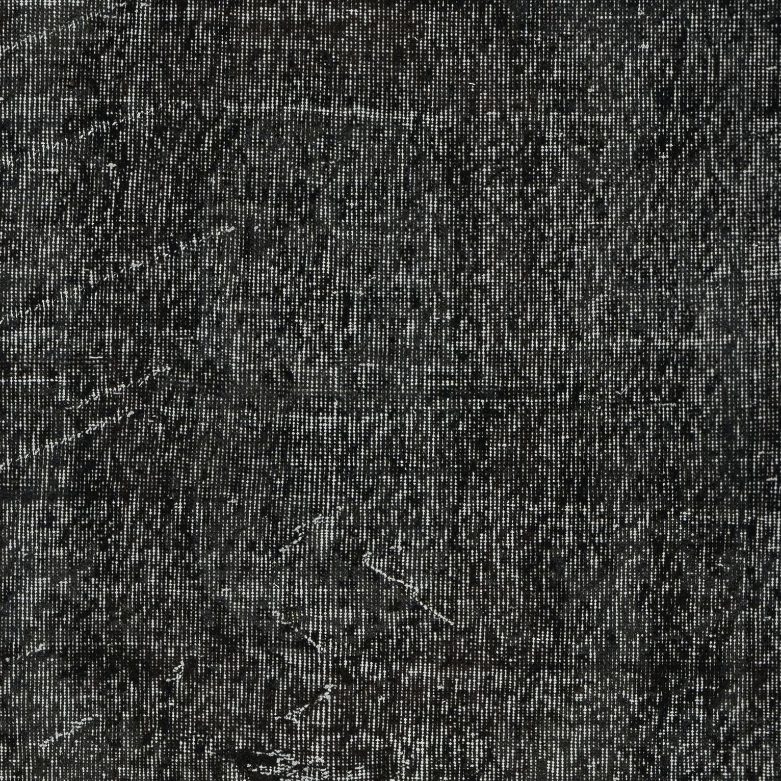 Turco Tappeto d'accento nero semplice da 3,8x6,7 piedi per interni moderni, annodato a mano in Turchia in vendita