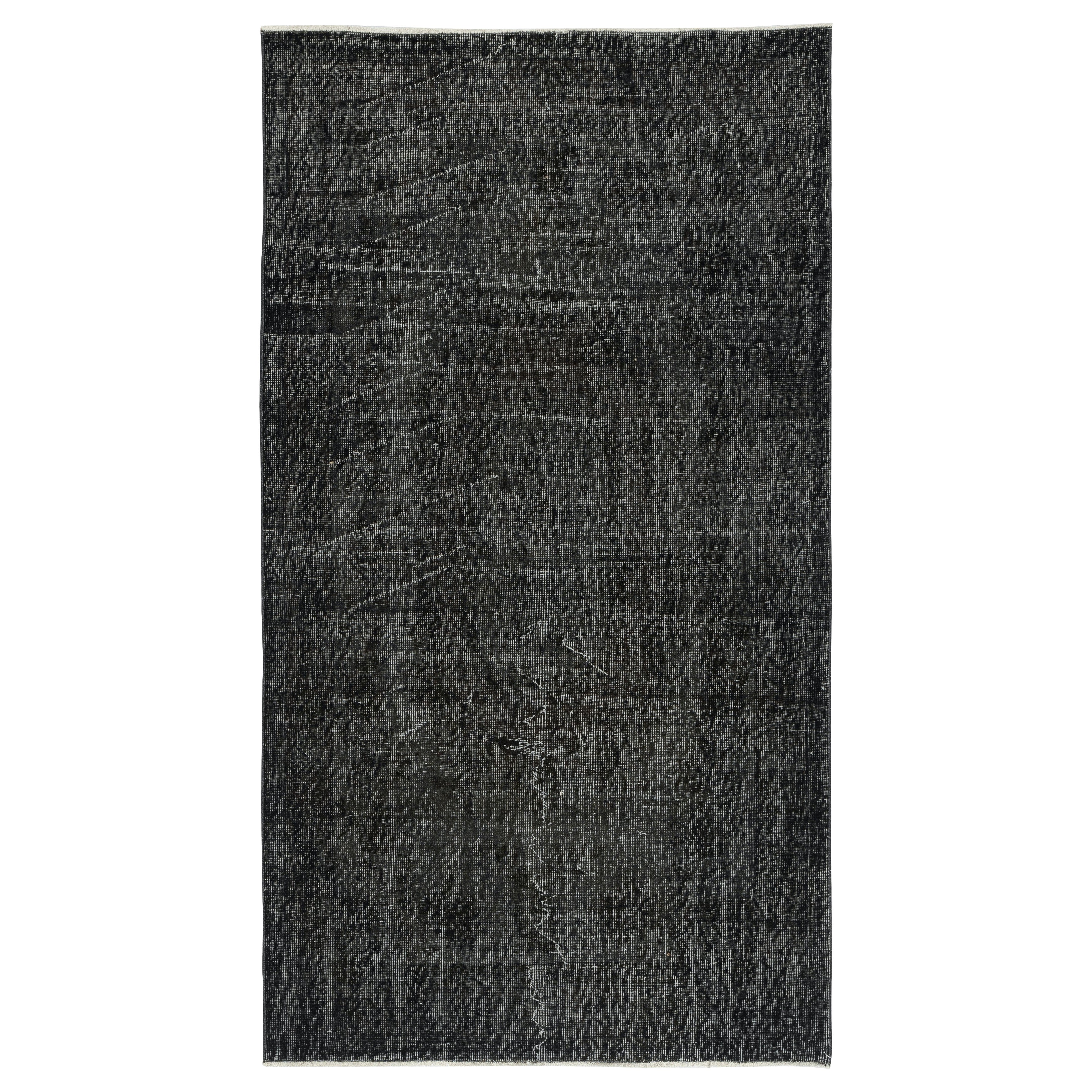 Tappeto d
accento nero semplice da 3,8x6,7 piedi per interni moderni, annodato a mano in Turchia