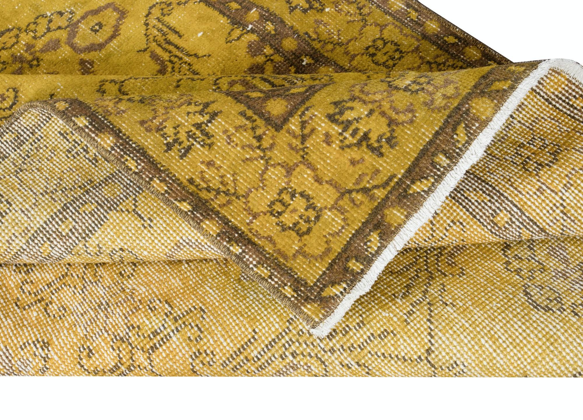 Turco Tappeto turco floreale di piccole dimensioni fatto a mano, 3.8x6.8 Ft, tappeto tinto in giallo in vendita