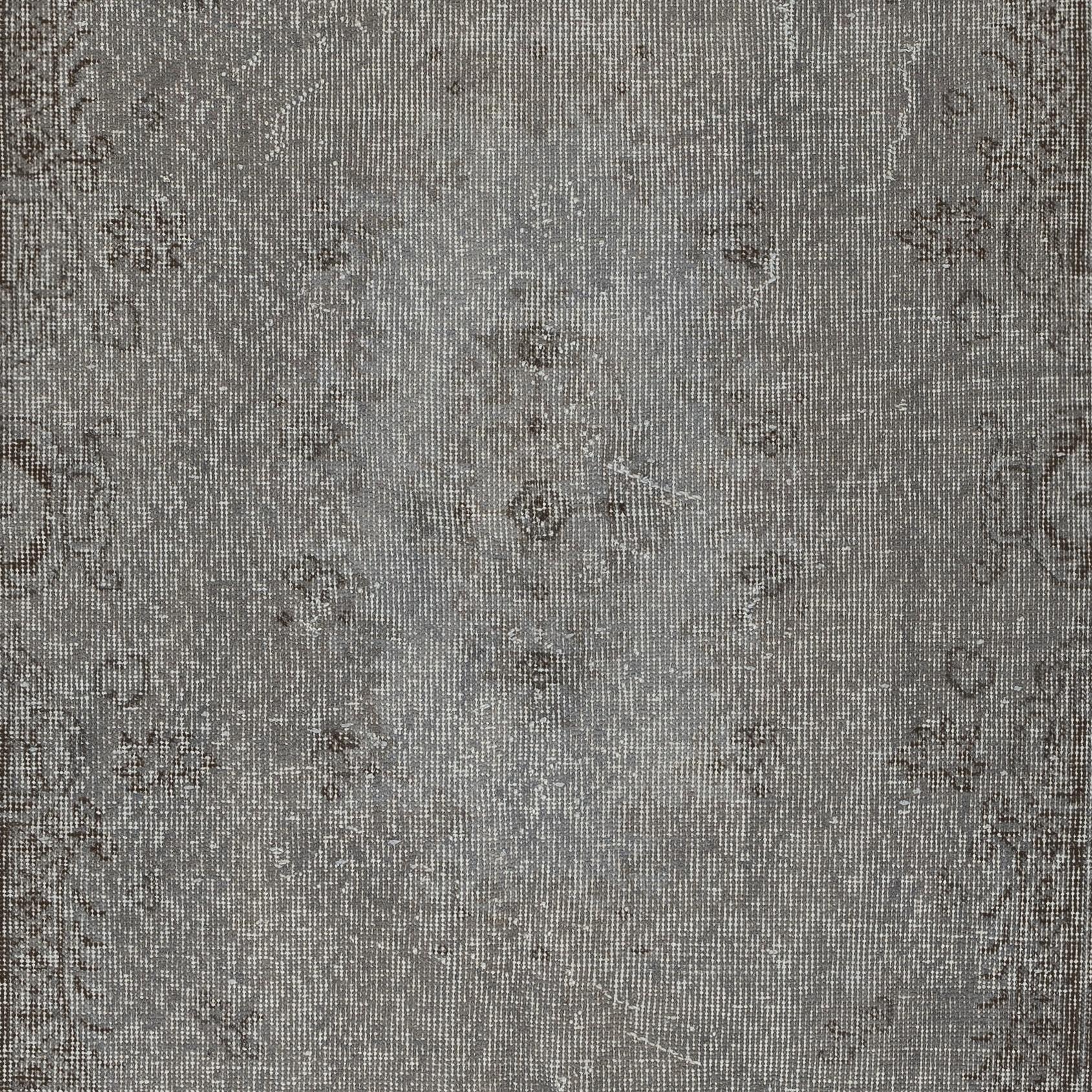 3.8x7 Ft Gray Overdyed Vintage T�ürkischer Teppich. Handgeknüpfter Teppich für das moderne Zuhause im Zustand „Gut“ im Angebot in Spring Valley, NY