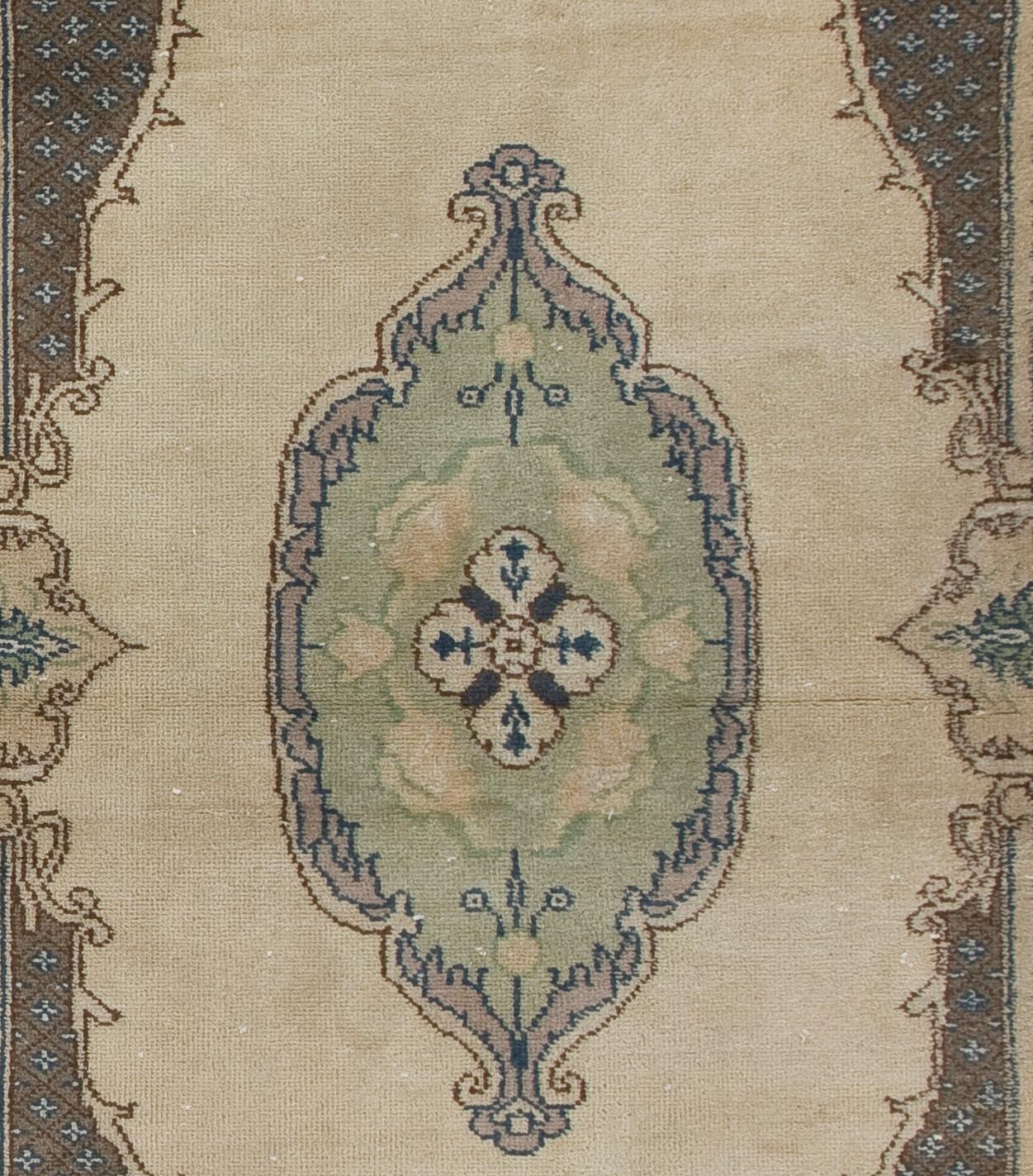 Turc 3.8x7 Ft Hand Knots Vintage Baroque Style Accent Rug, Home Decor Small Carpet (tapis d'accent) en vente