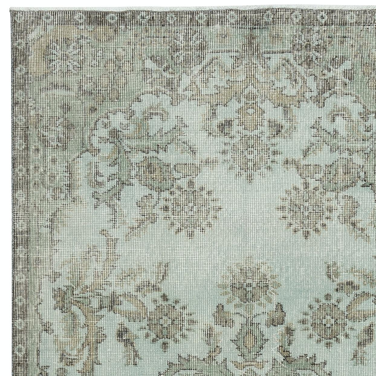 3.8x7 Ft Modern Handmade Light Blue Turkish Accent Rug with Floral Design In Good Condition For Sale In Spring Valley, NY