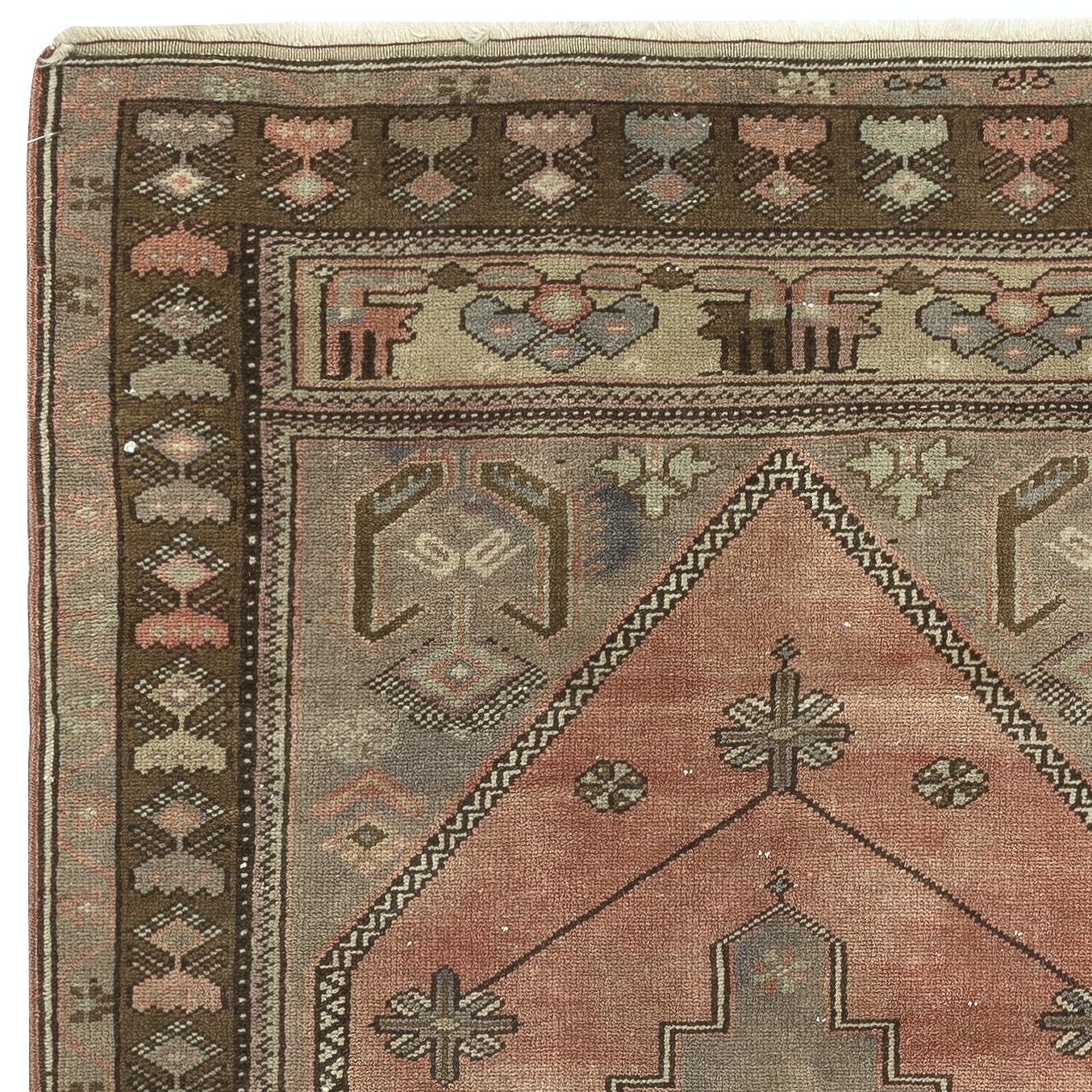 Turc 3.8x7 Ft Traditional Vintage Handmade Turkish Wool Area Rug, 100% Wool en vente