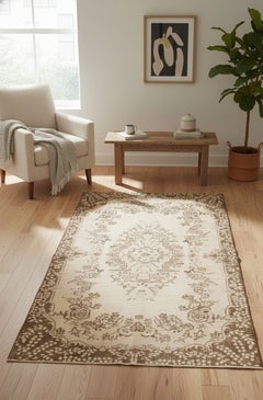 Tappeto in lana turca vintage 3.8x7 Ft. Colori beige e marrone. Tappeto d
accento annodato a mano