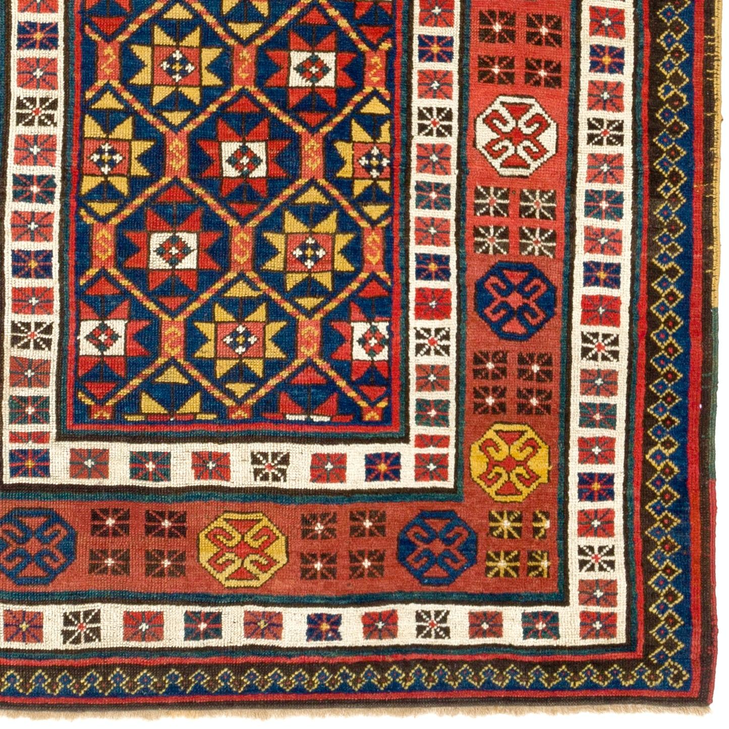 3'8''x8' Antiker kaukasischer langer kaukasischer langer Teppich aus dem 19. Jahrhundert, um 1875 (Handgeknüpft) im Angebot