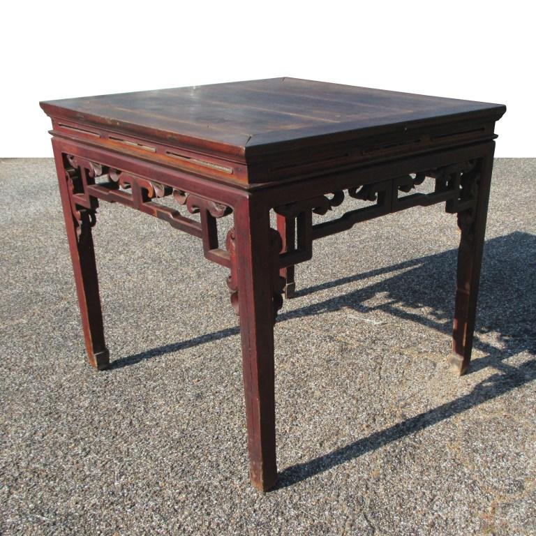 Antiker chinesischer Ba Xian Acht unsterbliche Esstisch aus Holz (Qing-Dynastie) im Angebot