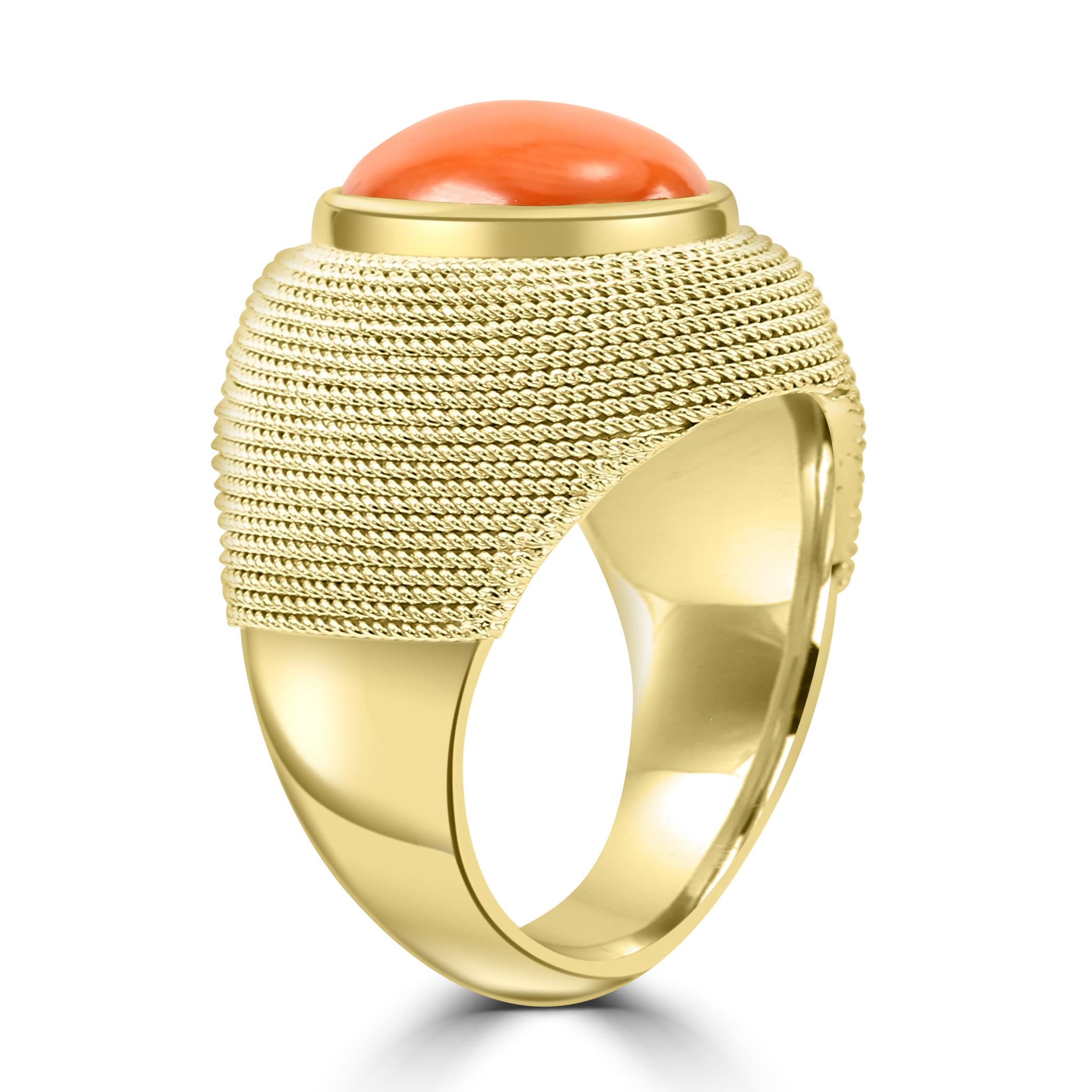 3.9 Cabochon Oval Coral 18 Karat Yellow Gold Bezel-Set Woven-Look Fashion Ring For Sale 1