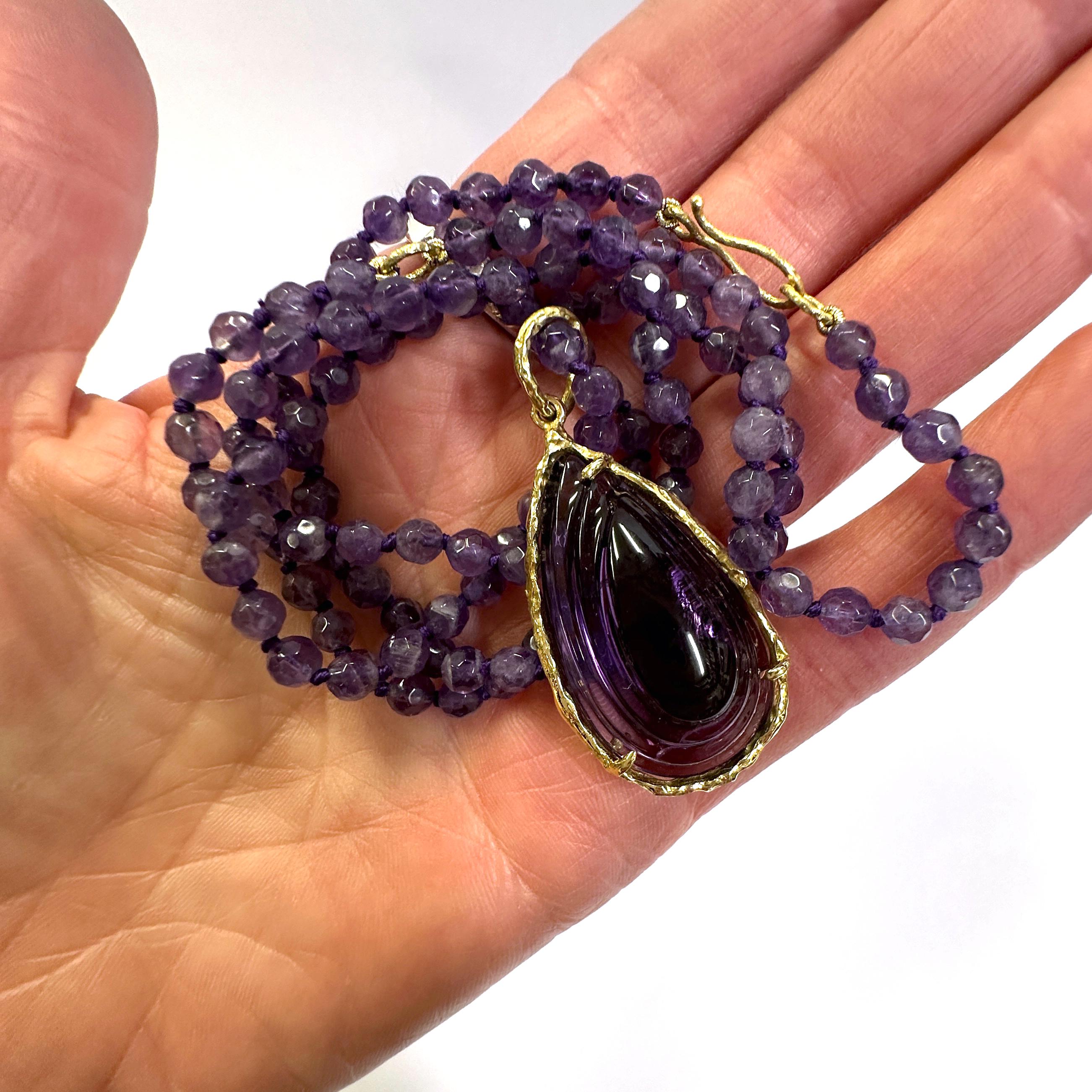 39 Carat Carved Amethyst Pendant in 18K Gold on Convertible Amethyst Bead Chain For Sale 9