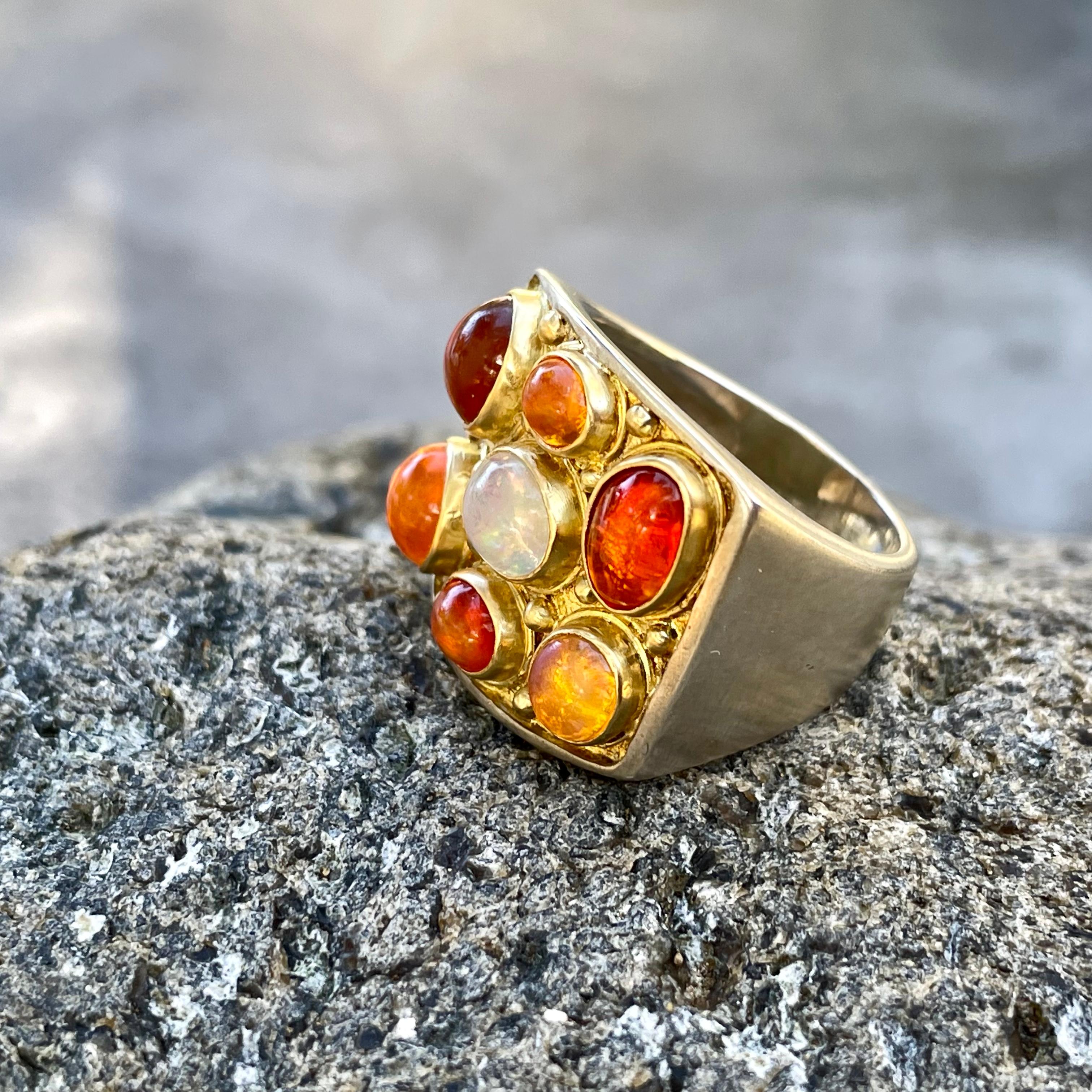 3,9 Karat Feueropal Sterlingsilber 18K Gold Cocktail-Ring (Zeitgenössisch)