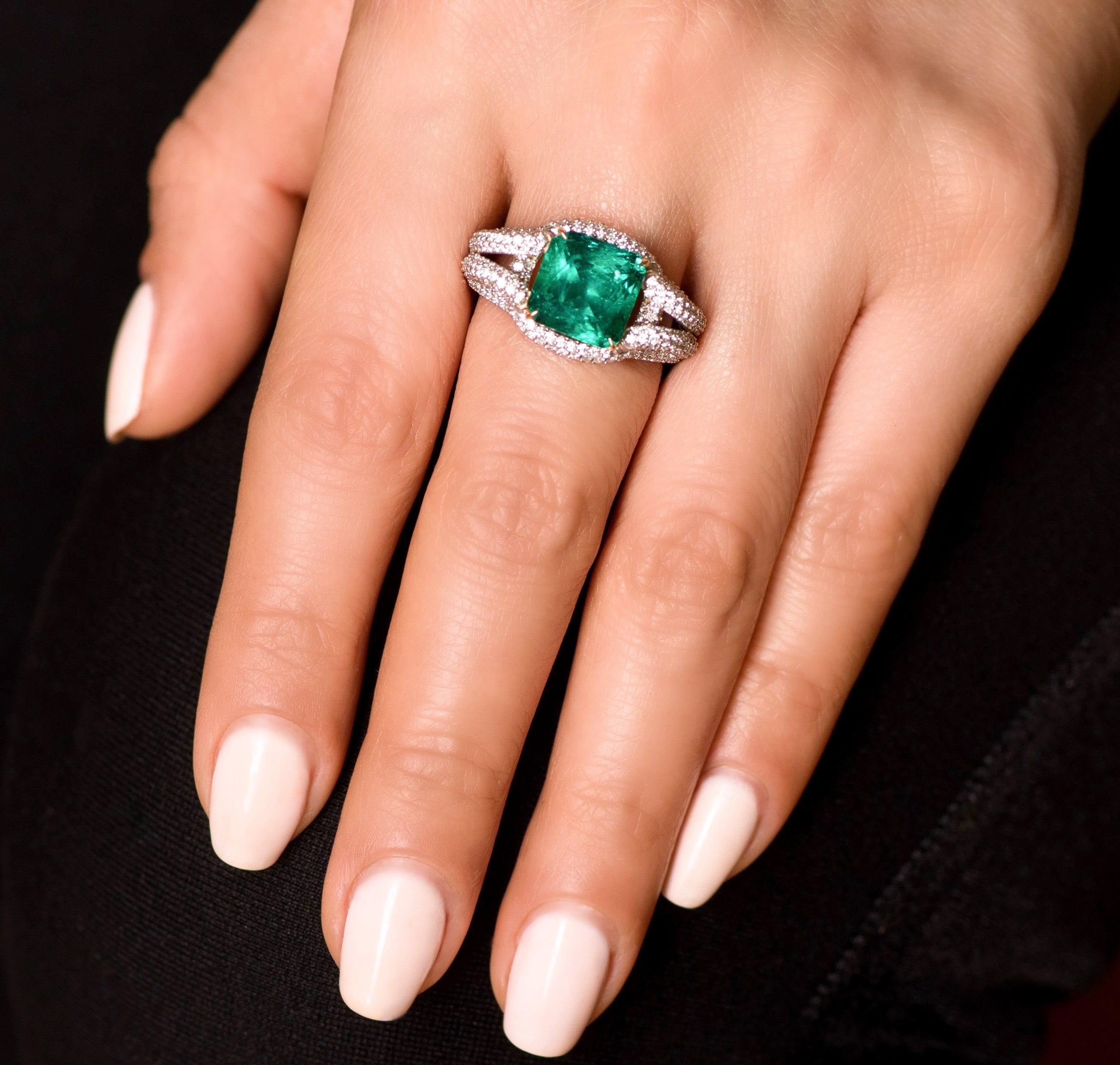 For Sale:  3, 9 Carat Zambian Emerald Diamond 18 Karat White Gold Ring 3