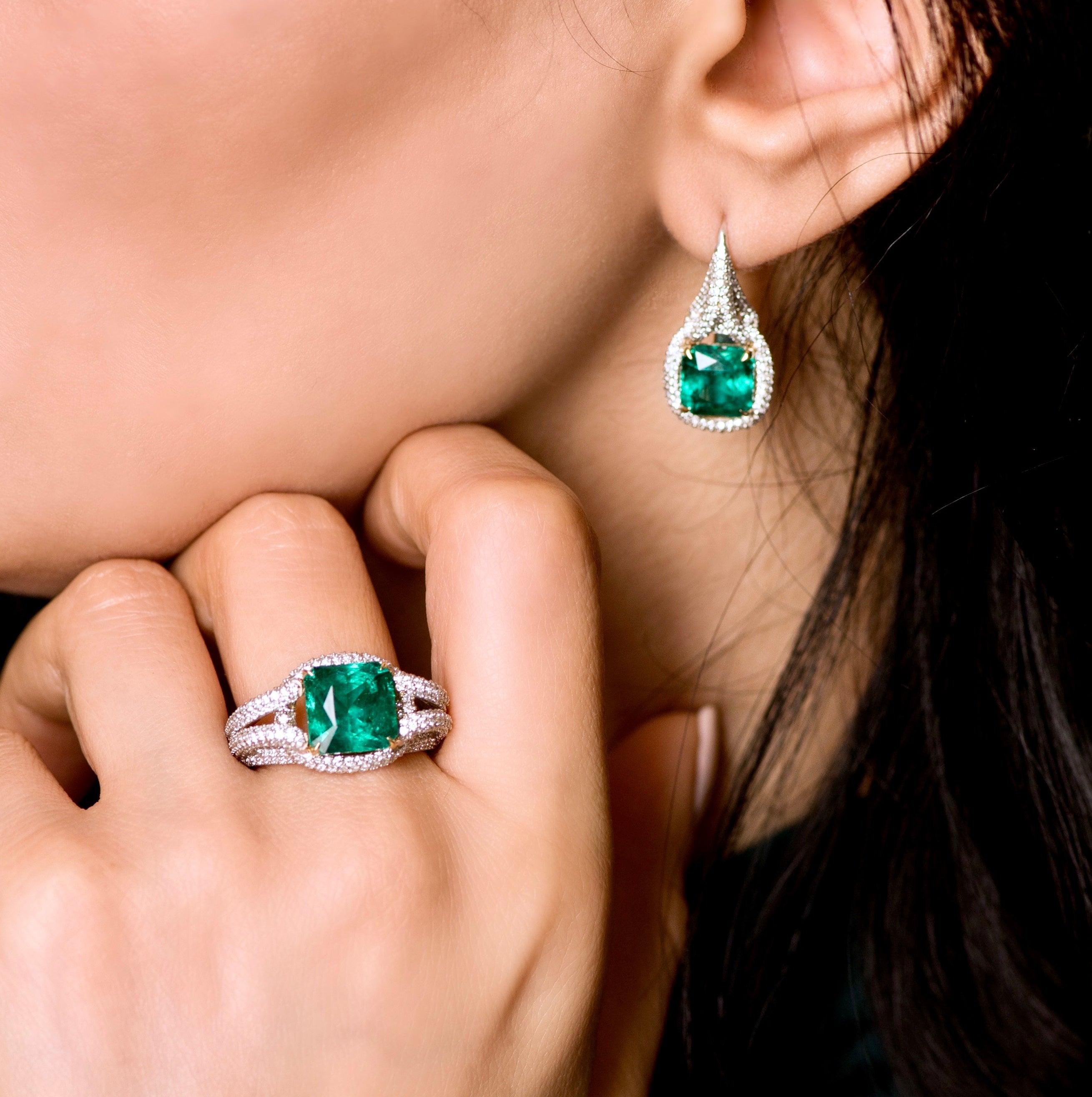 For Sale:  3, 9 Carat Zambian Emerald Diamond 18 Karat White Gold Ring 5