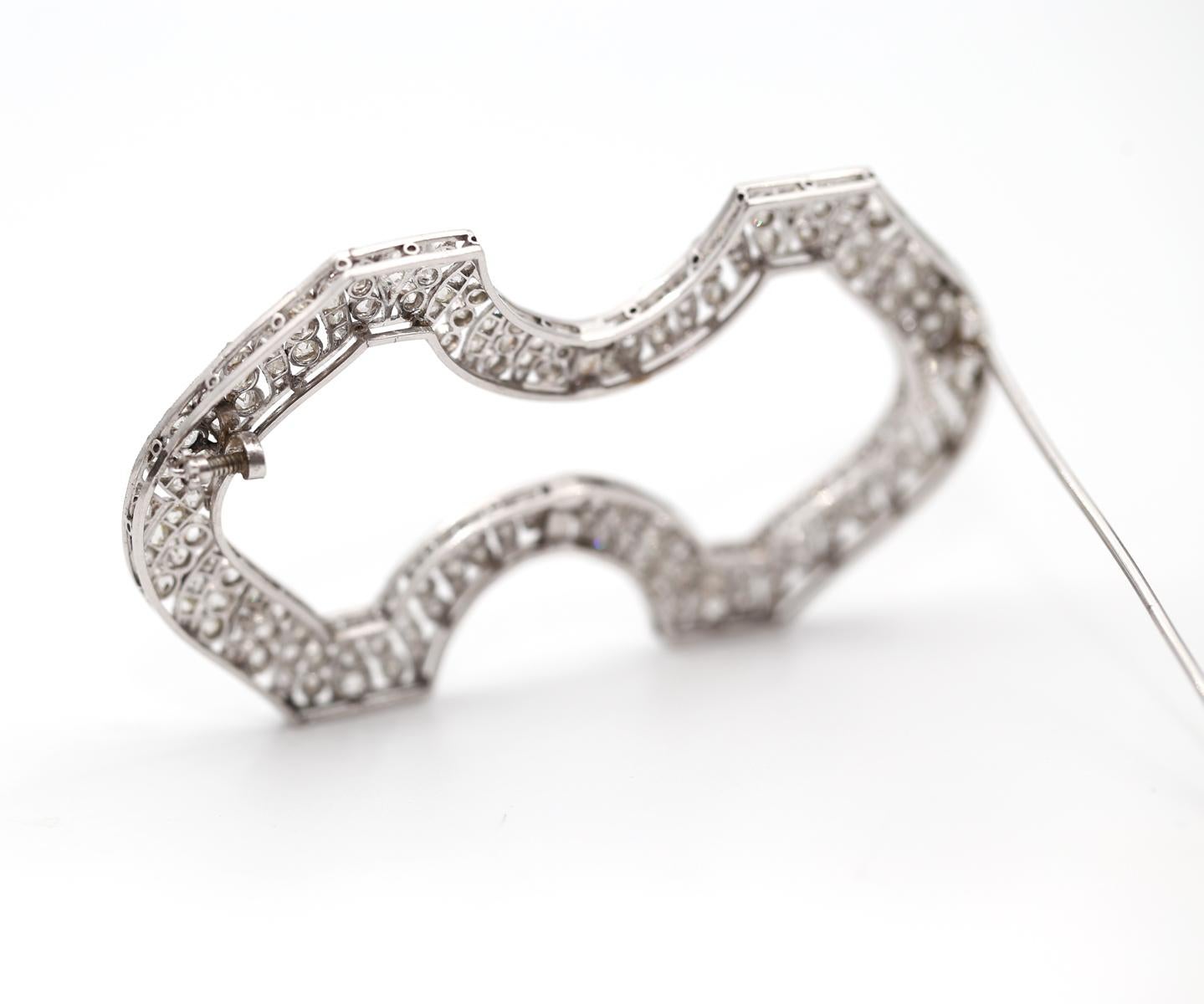 3.9 Carats Diamond 18K Gold Geometric Brooch Original Box, 1920 For Sale 2