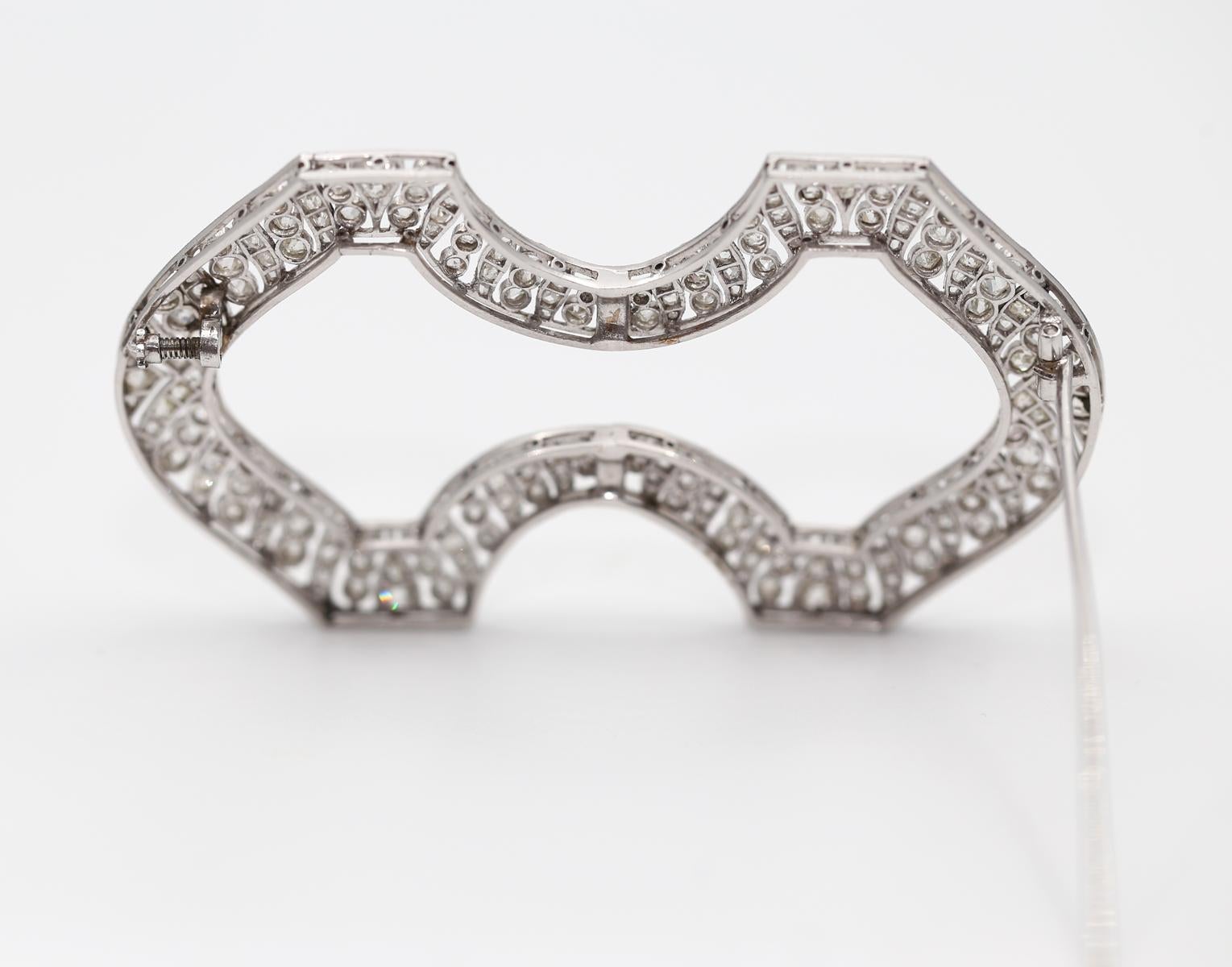 3.9 Carats Diamond 18K Gold Geometric Brooch Original Box, 1920 For Sale 3