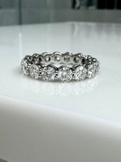 3.9 ctw VS-VVS I-J Platinum Diamond Eternity Band with Grunberger Diamonds