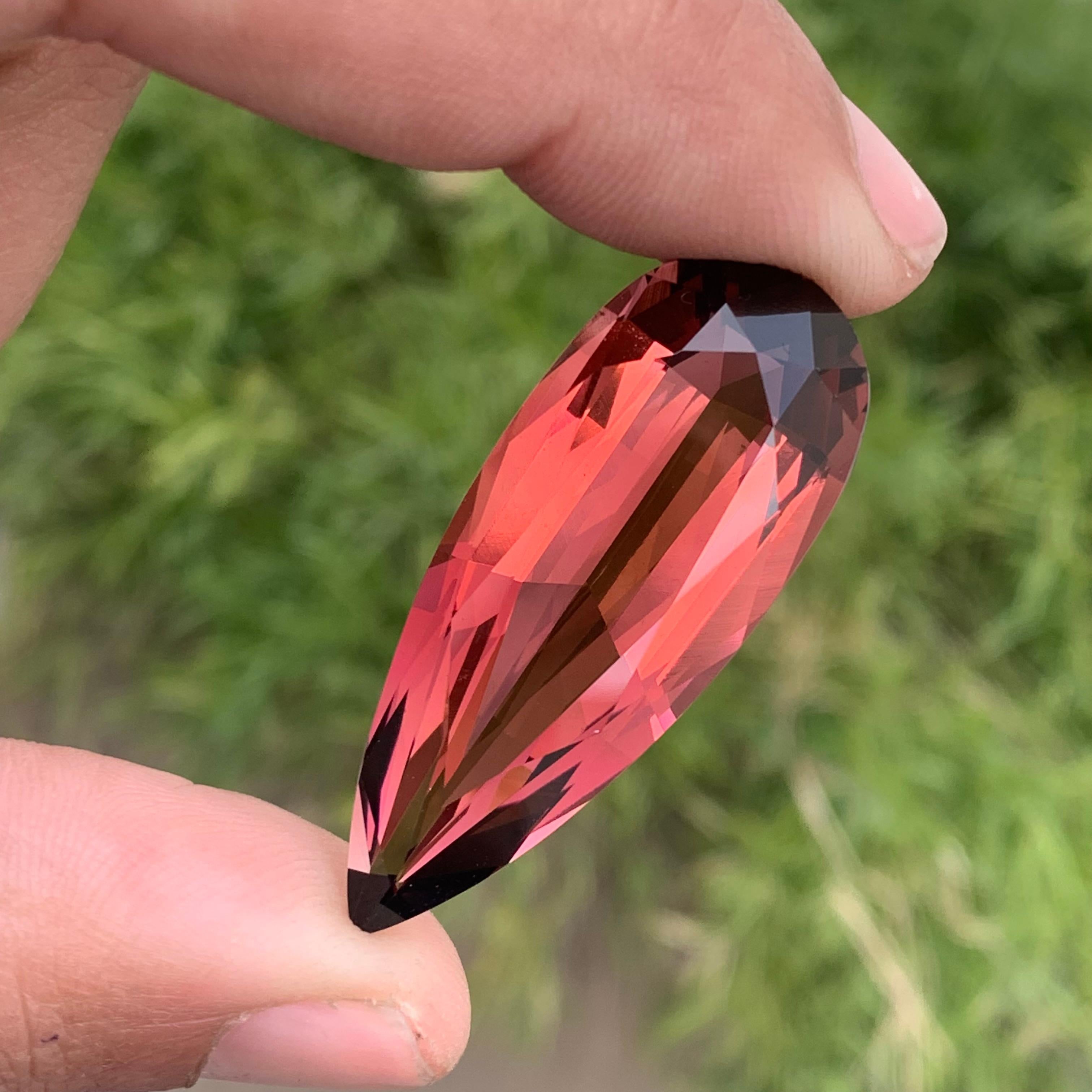 Pear Shape Rubellite Tourmaline Gemstone for Necklace Jewelry For Sale 4