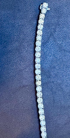 39 runde Diamanten mit je 25 Zeigern, 10 Karat Tennisarmband aus 18 K Weißgold