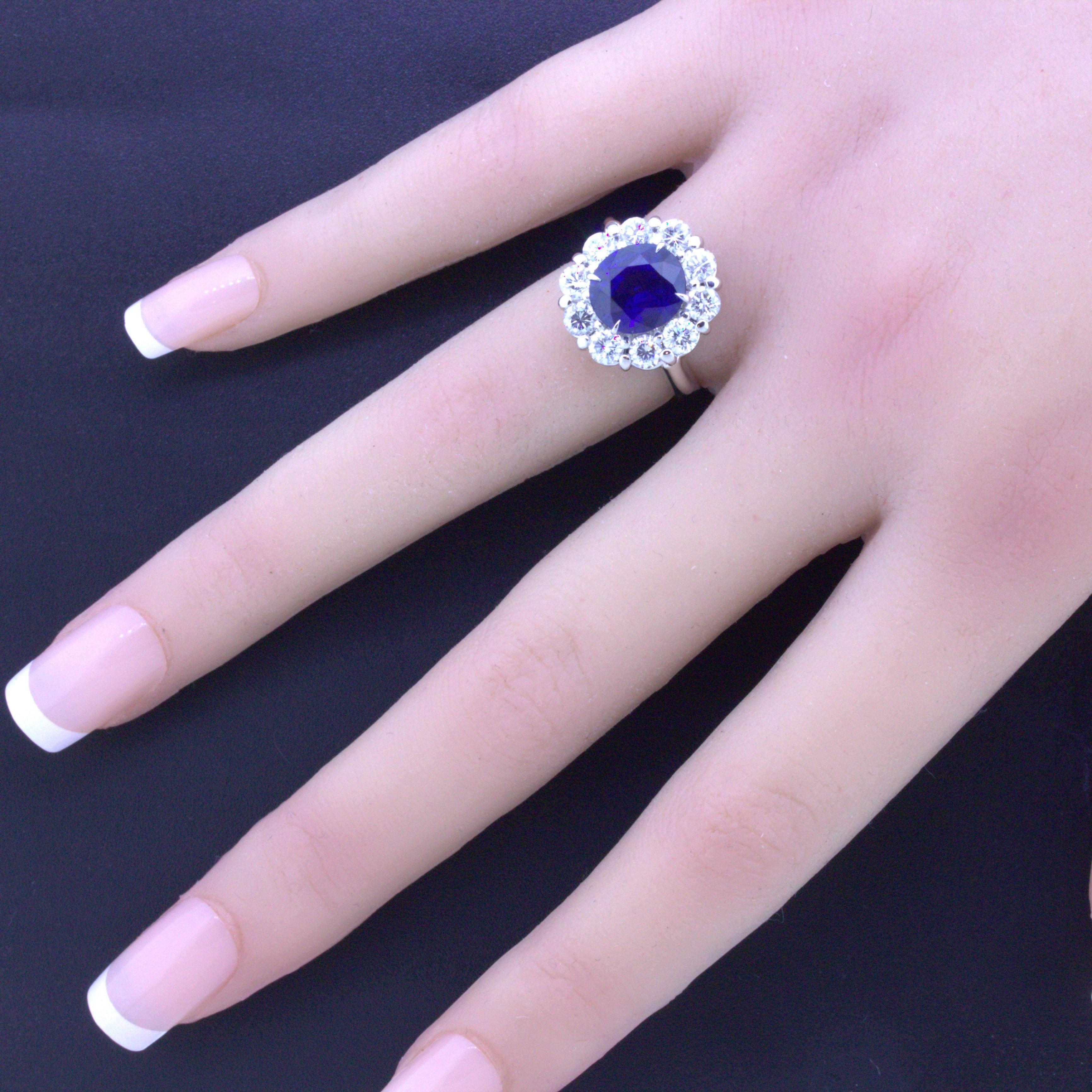 3.90 Carat Blue Sapphire Diamond Halo Platinum Ring, GIA Certified In New Condition For Sale In Beverly Hills, CA