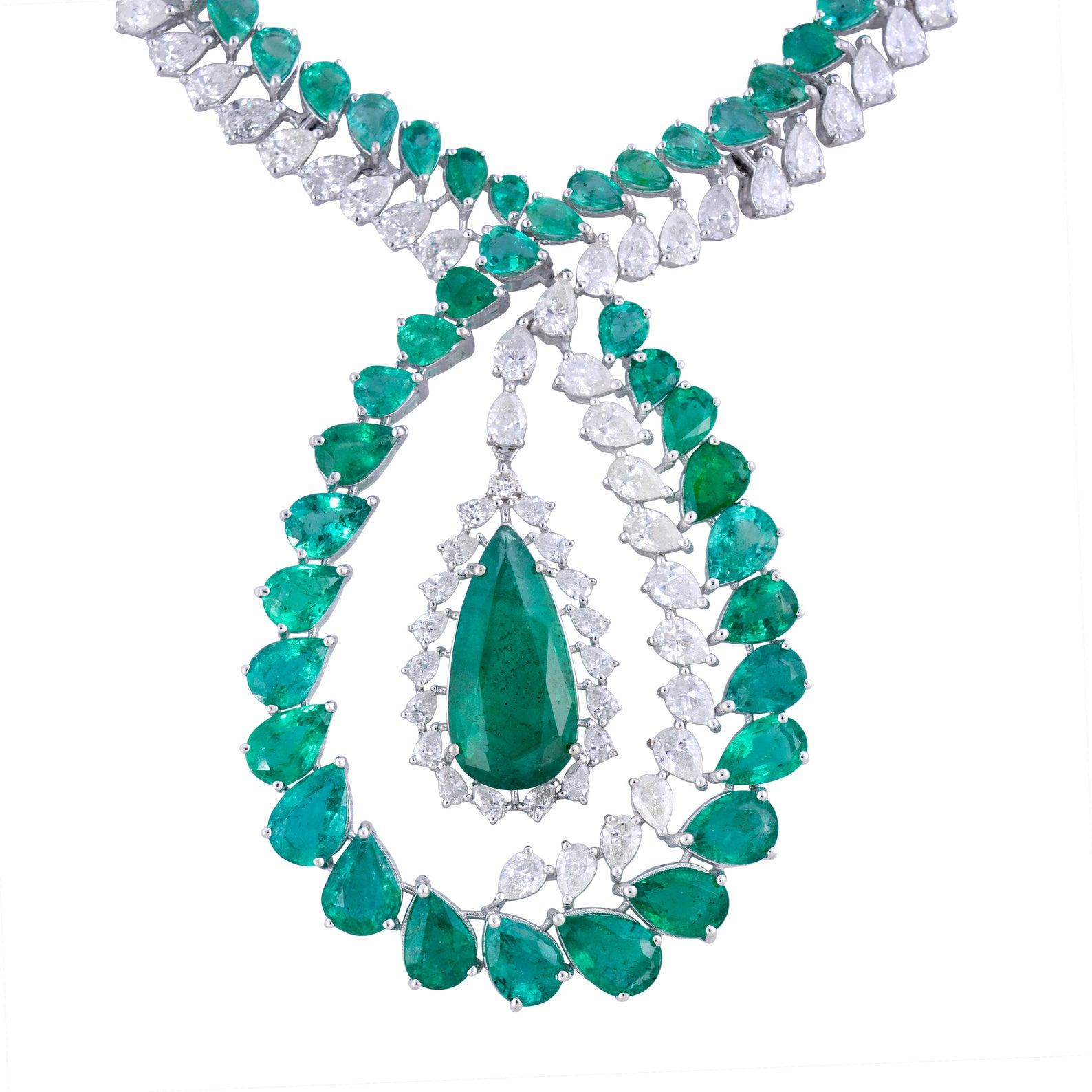 Modern 39.0 Carat Emerald 14 Karat Gold Diamond Necklace For Sale