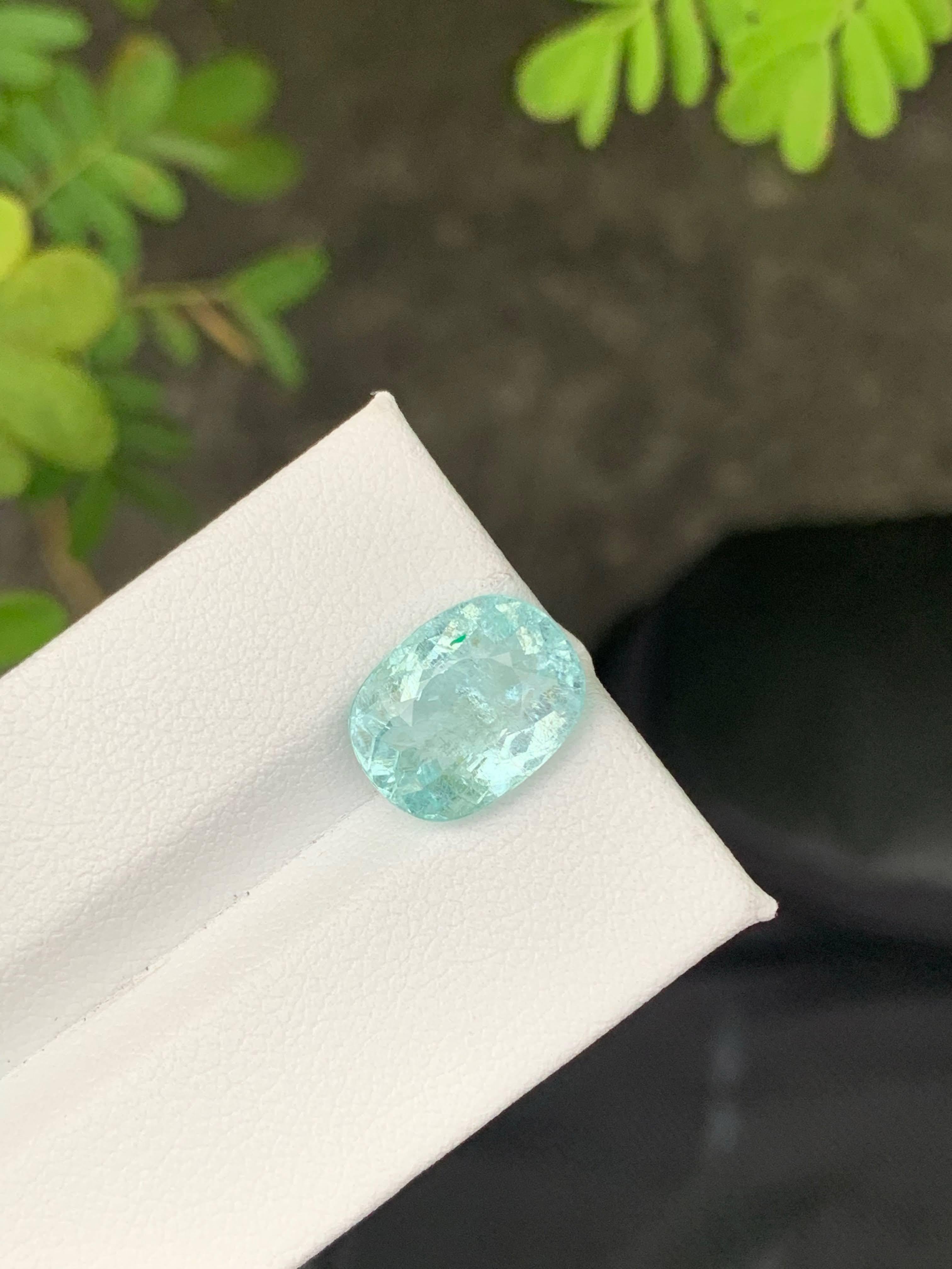 3,90 Karat Natürliche Lose Blaue Paraiba Turmalin Stein Oval Schliff aus Mosambik (Ovalschliff) im Angebot