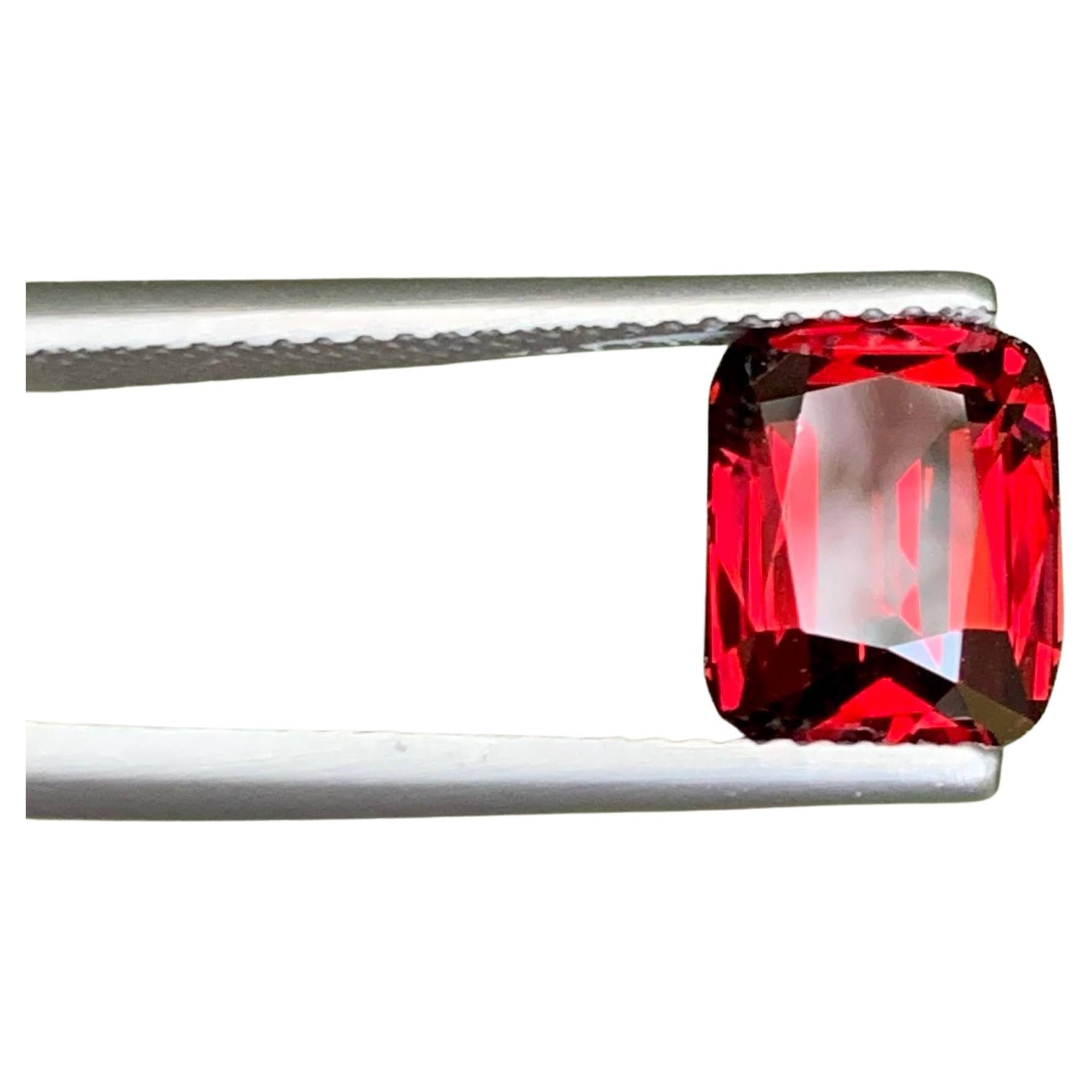 3.90 Karat natürlicher loser hellroter Granatstein im Kissenschliff tansanischer Edelstein