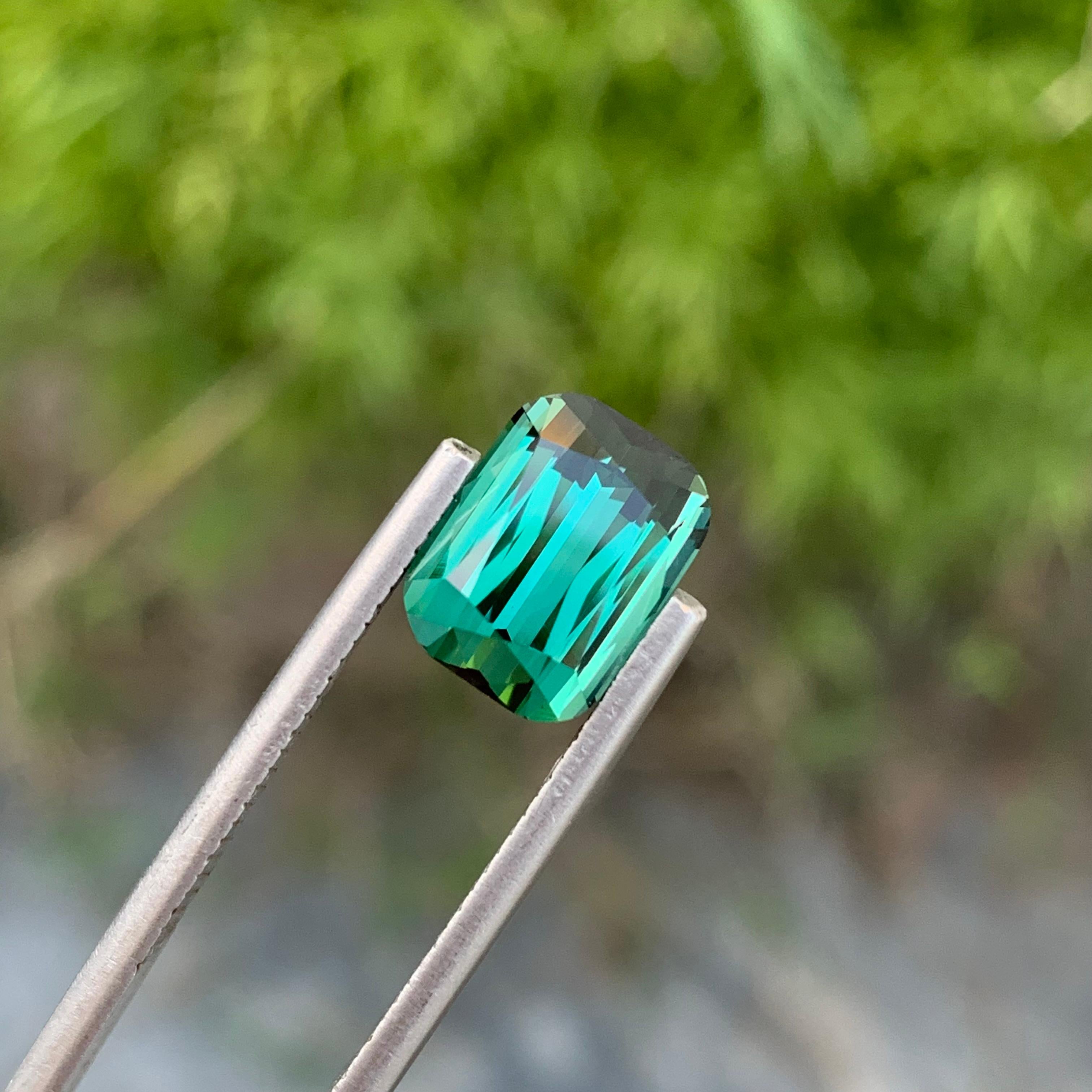 3,90 carati di tormalina lagunare naturale sciolta a forma di cuscino dalla miniera di terra in vendita 4