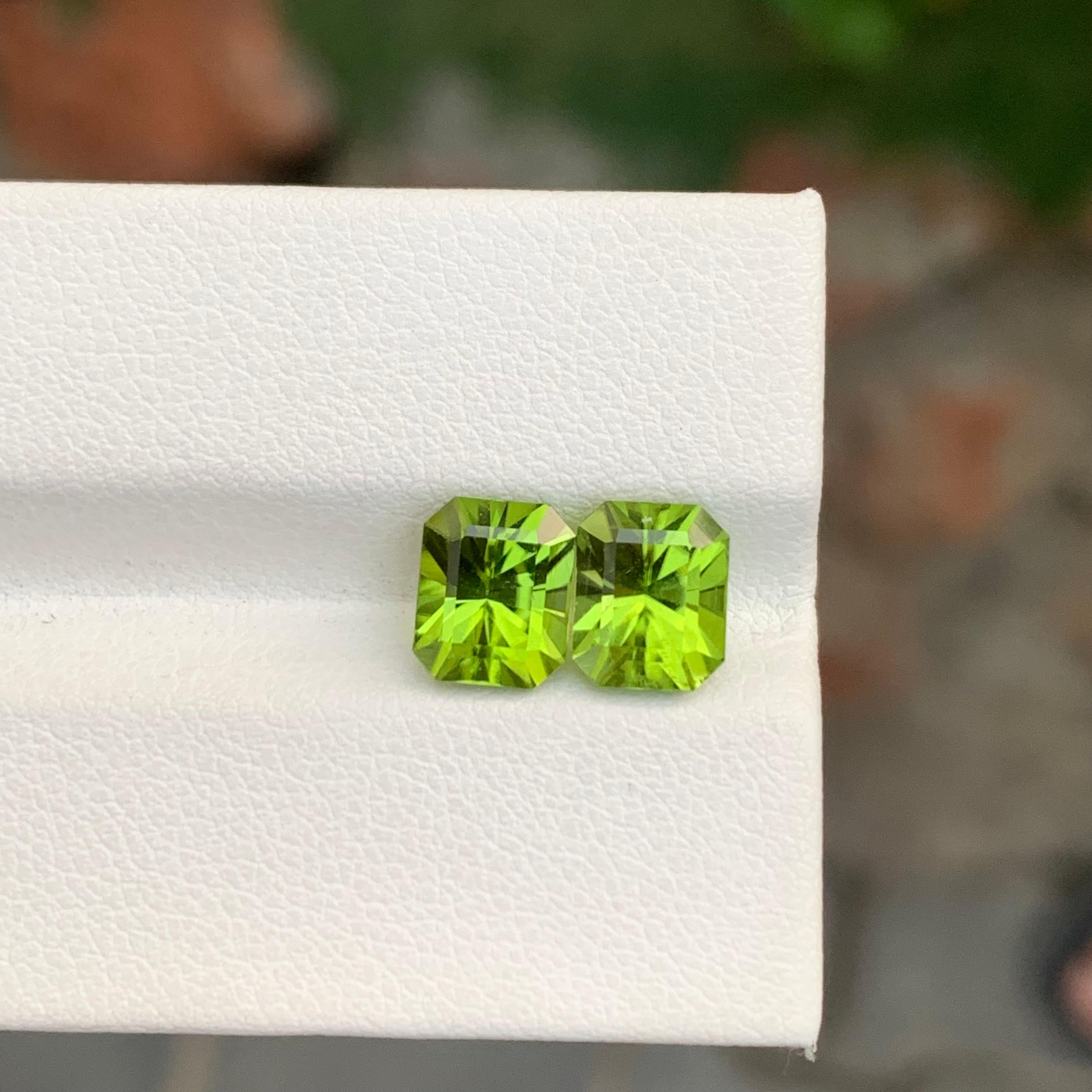3,90 Karat natürliche lose Peridot Paar Quadrat Form Edelstein für Ohrringe im Angebot 3