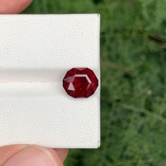 3.90 Carat Natural Loose Red Color Garnet Oval Fancy Cut African Gemstone