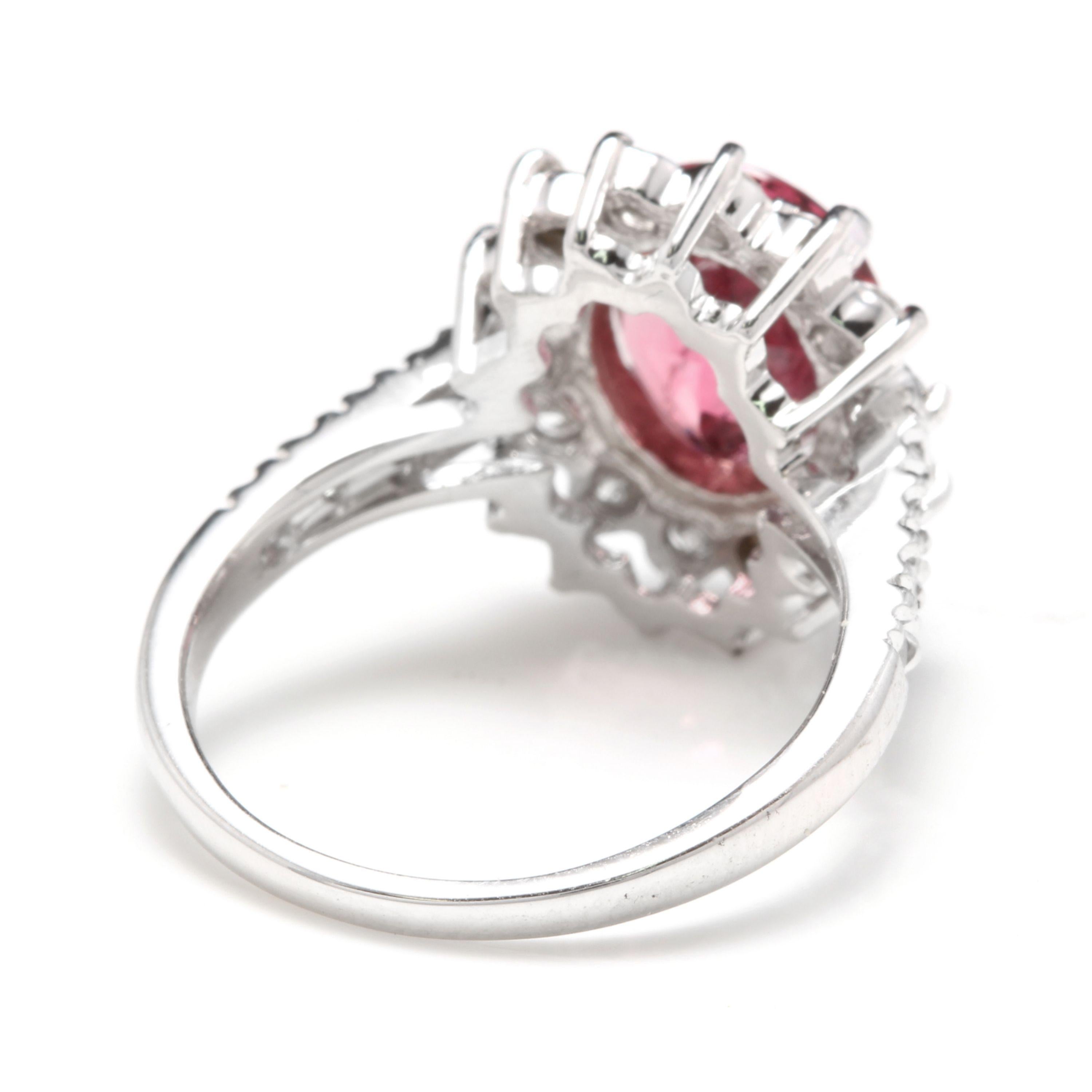 3.90 Carat Natural Tourmaline and Diamond 14 Karat Solid White Gold Ring In New Condition For Sale In Los Angeles, CA