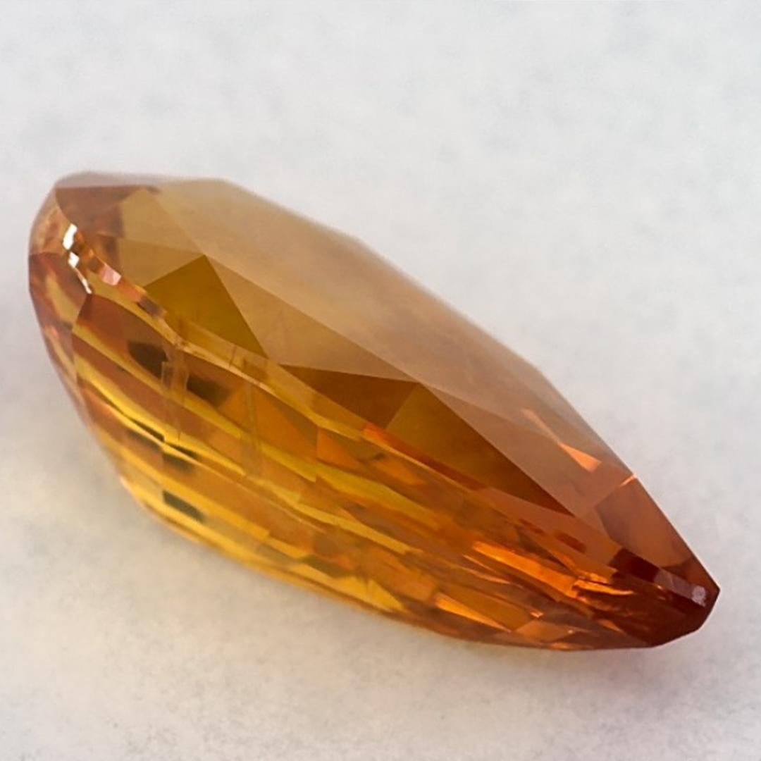 3.90 carati di zaffiro giallo a forma di pera sciolto in vendita 1