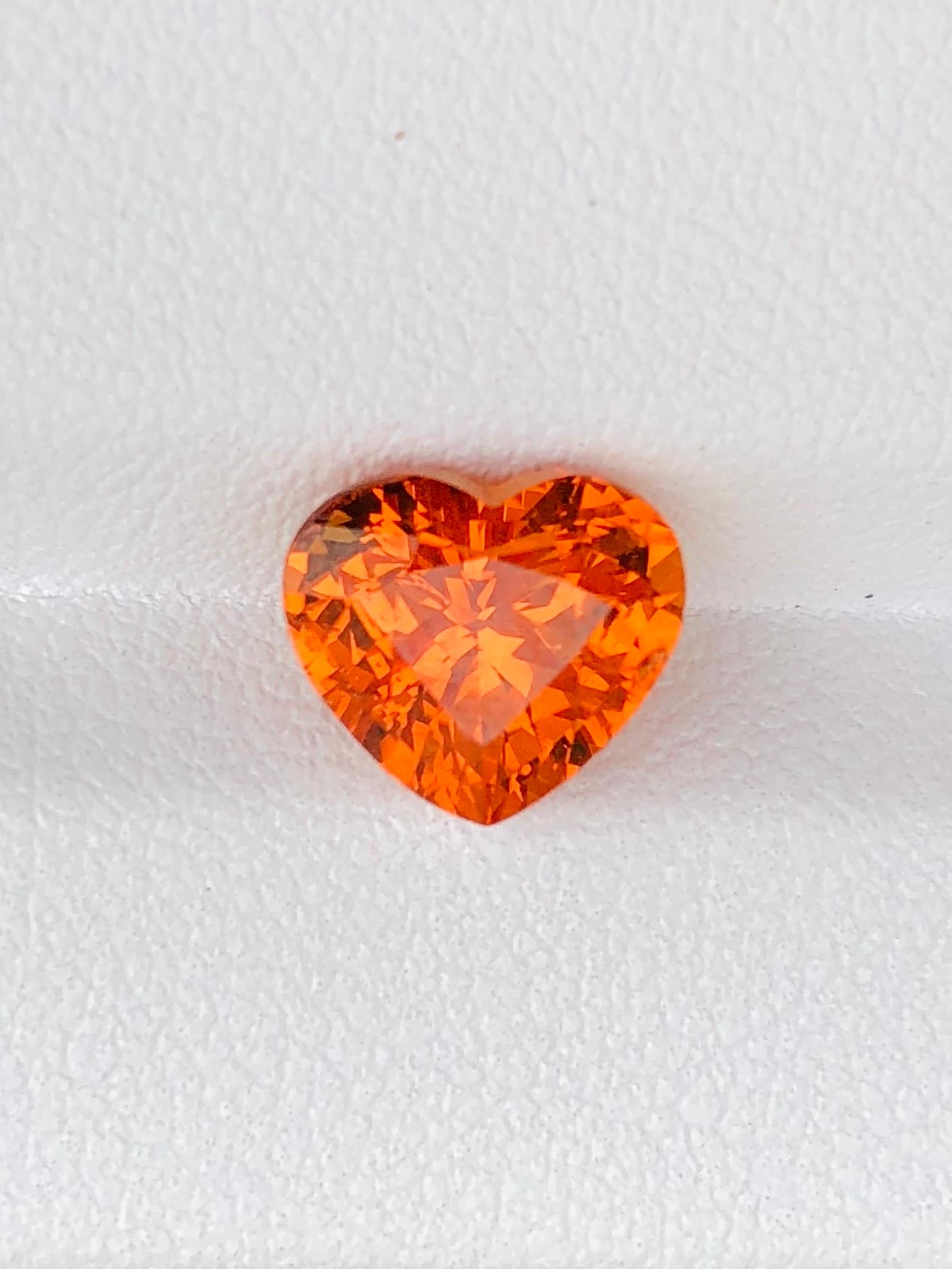 3,90 Karat Hochpräzisions Spessartit Fanta Granat Edelstein Auge sauber Qualität im Angebot 6