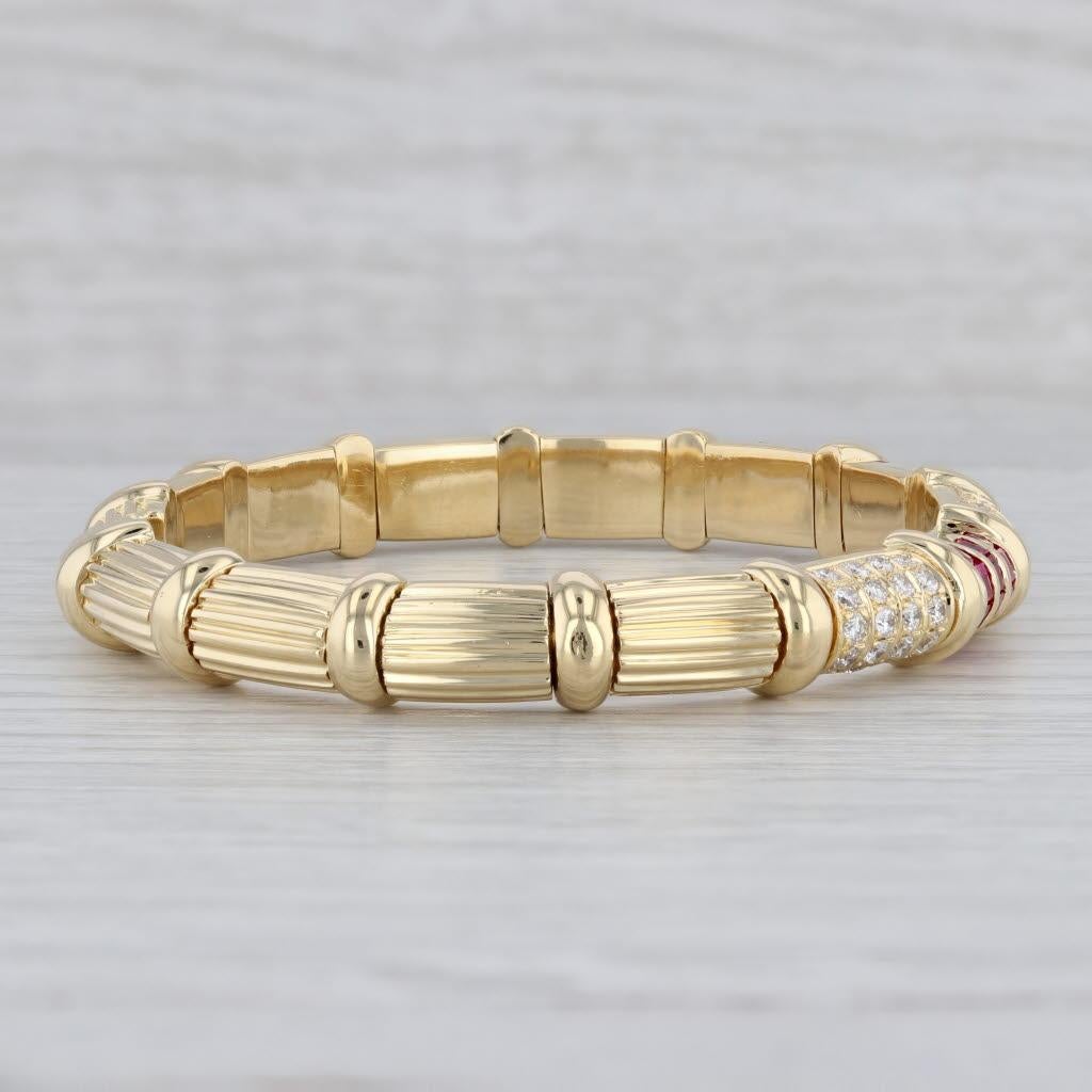 Manschettenarmreif aus 18 Karat Gelbgold mit 3,90 Karat Rubin und Diamant 6,5