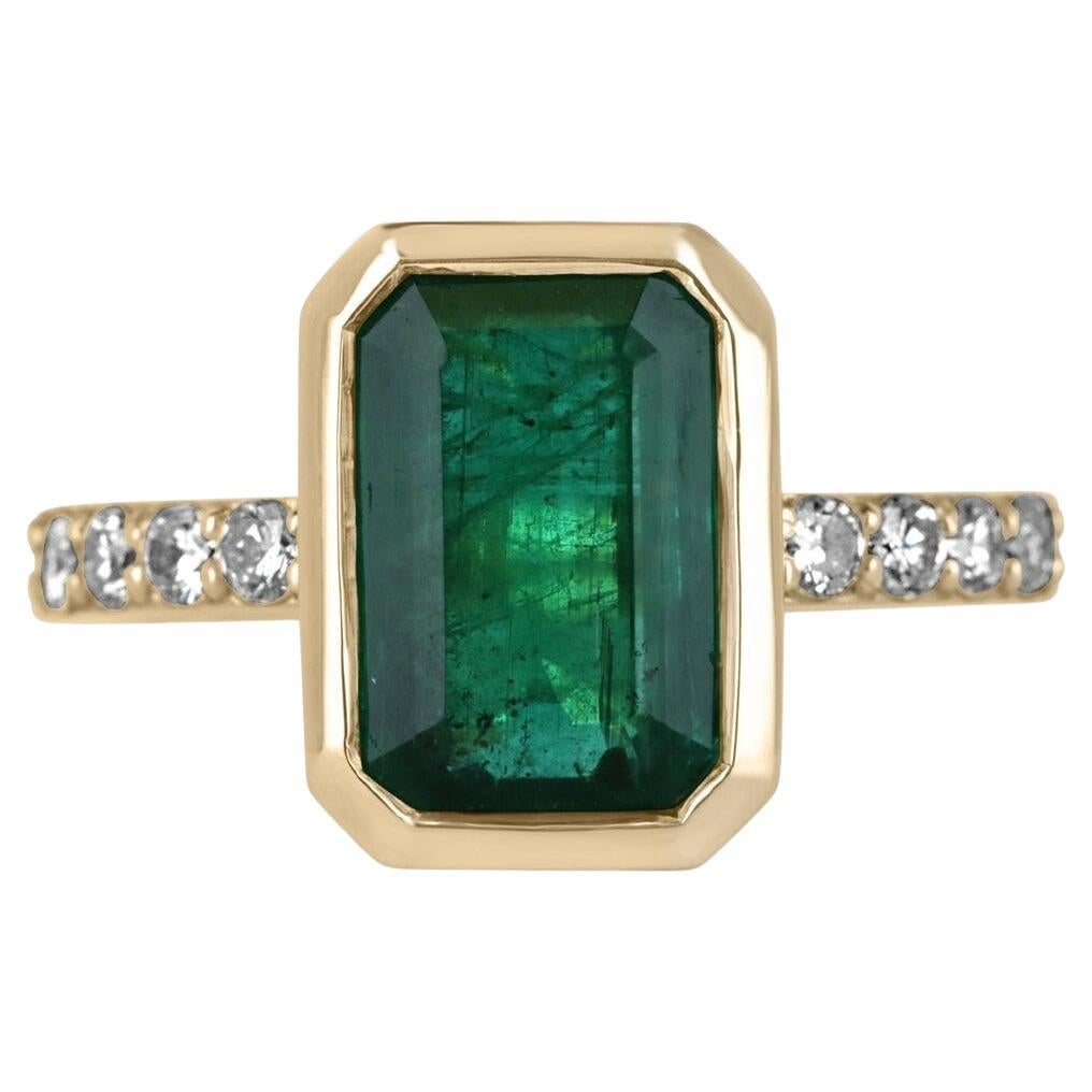 3.90tcw 18K Fine Quality Emerald Cut Emerald & Diamond Accent Ring For Sale