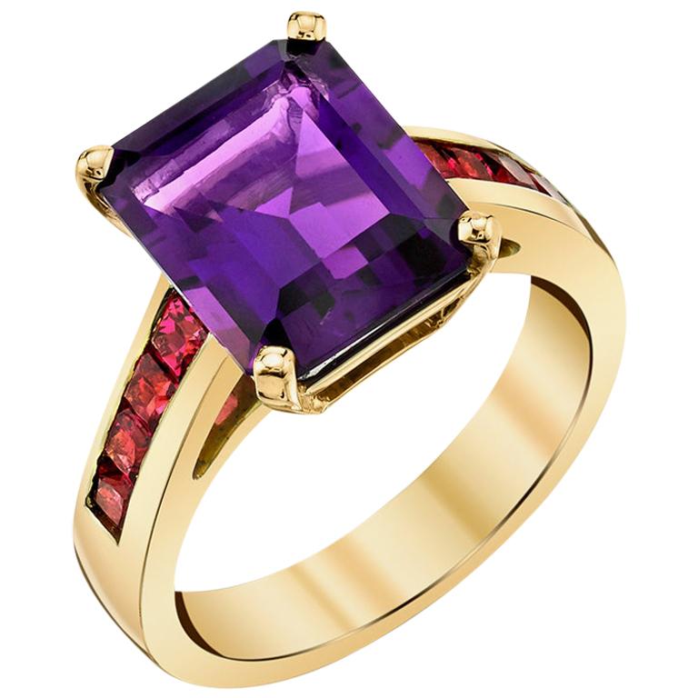 3.91 Carat Amethyst and Channel Set Red Spinel Band Ring in Yellow Gold For Sale