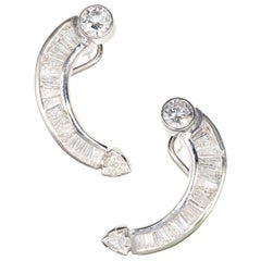3.91 Carat Diamond White Gold Shooting Star Earrings