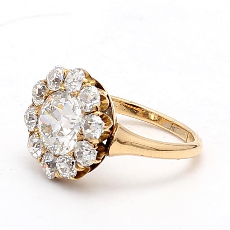 3.91 Carat Old European Cut I VVS Diamond 18 Karat Yellow Gold Cluster Ring For Sale 4