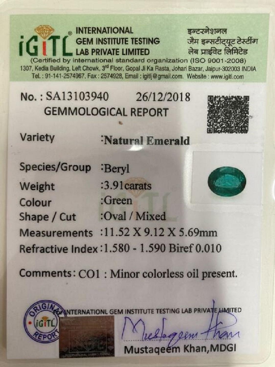 Oval Cut 3.91 Carat Oval Green Emerald & Diamond Pendant 14K White Gold Elegant & Timeles For Sale