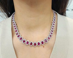 39,18 ct Natürlicher Rubin & Diamant Halskette