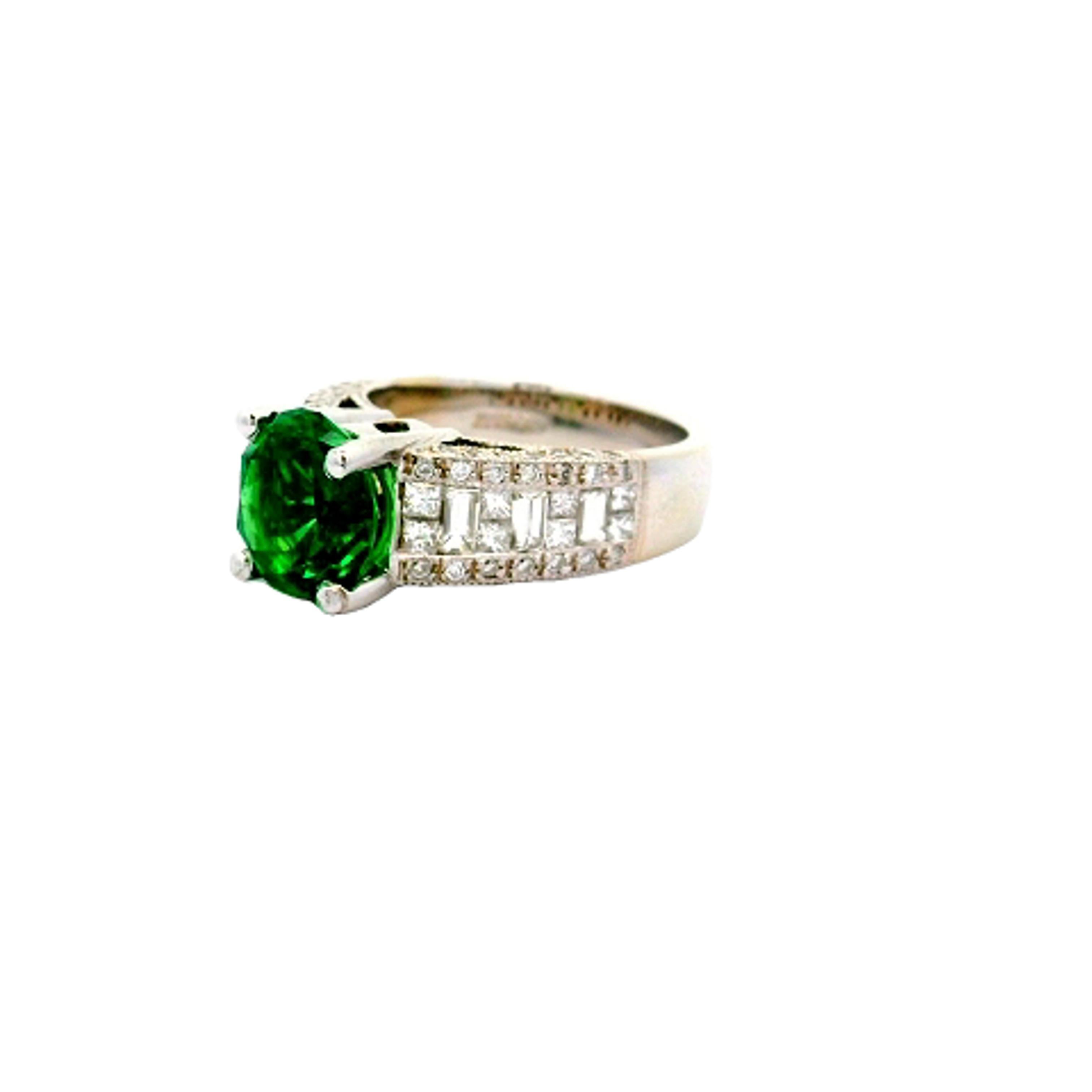 3.92 Carat Tsavorite Diamond 18k White Gold Ring In New Condition For Sale In Beverly Hills, CA