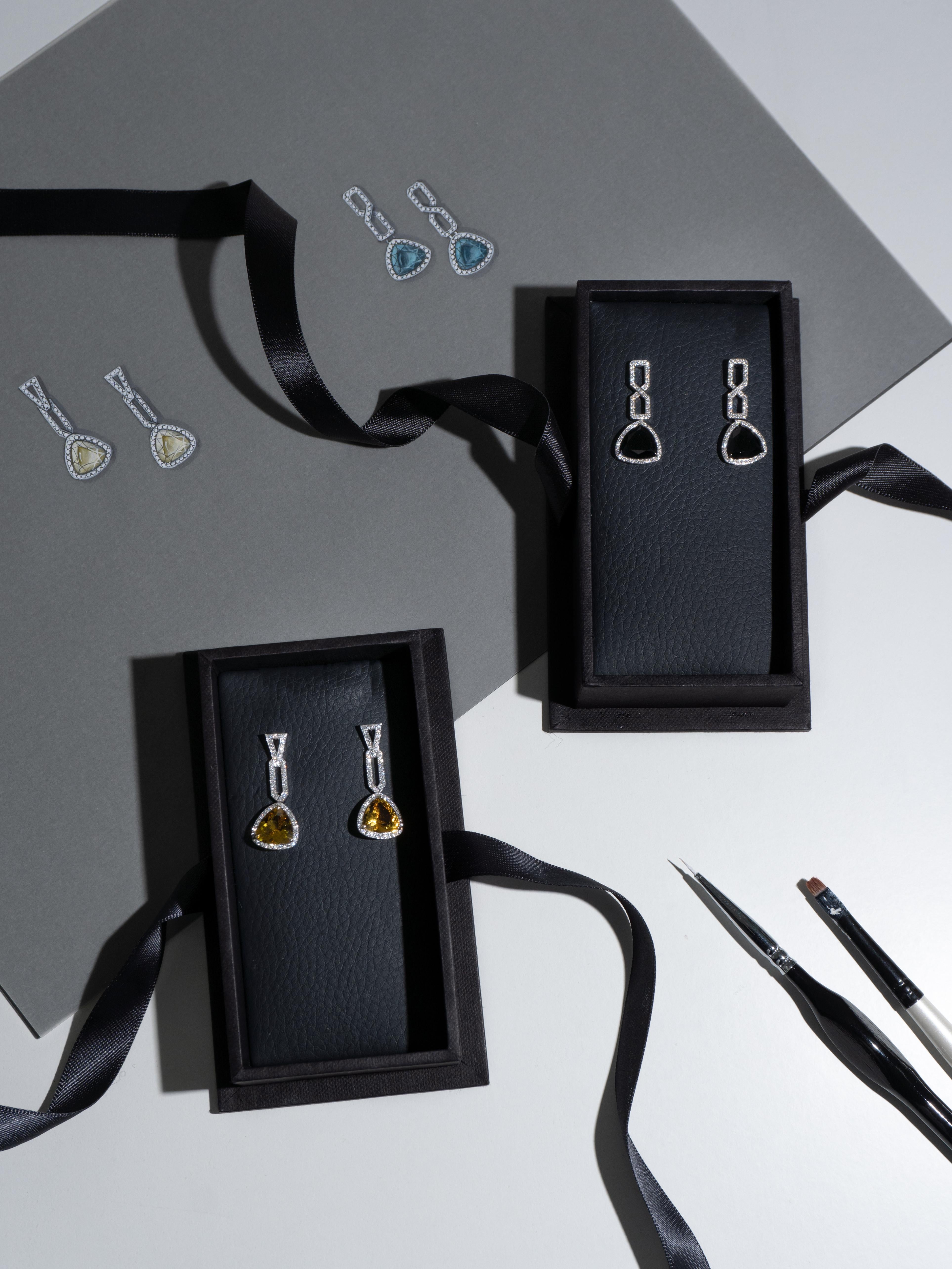 3.92 Carats Black Onyx and Diamond Dangle Earrings in 18K White Gold For Sale 1