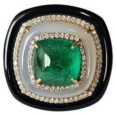 3.92 carats, Emerald Sugarloaf, Chalcedony, Black Onyx & Diamonds Cocktail Ring