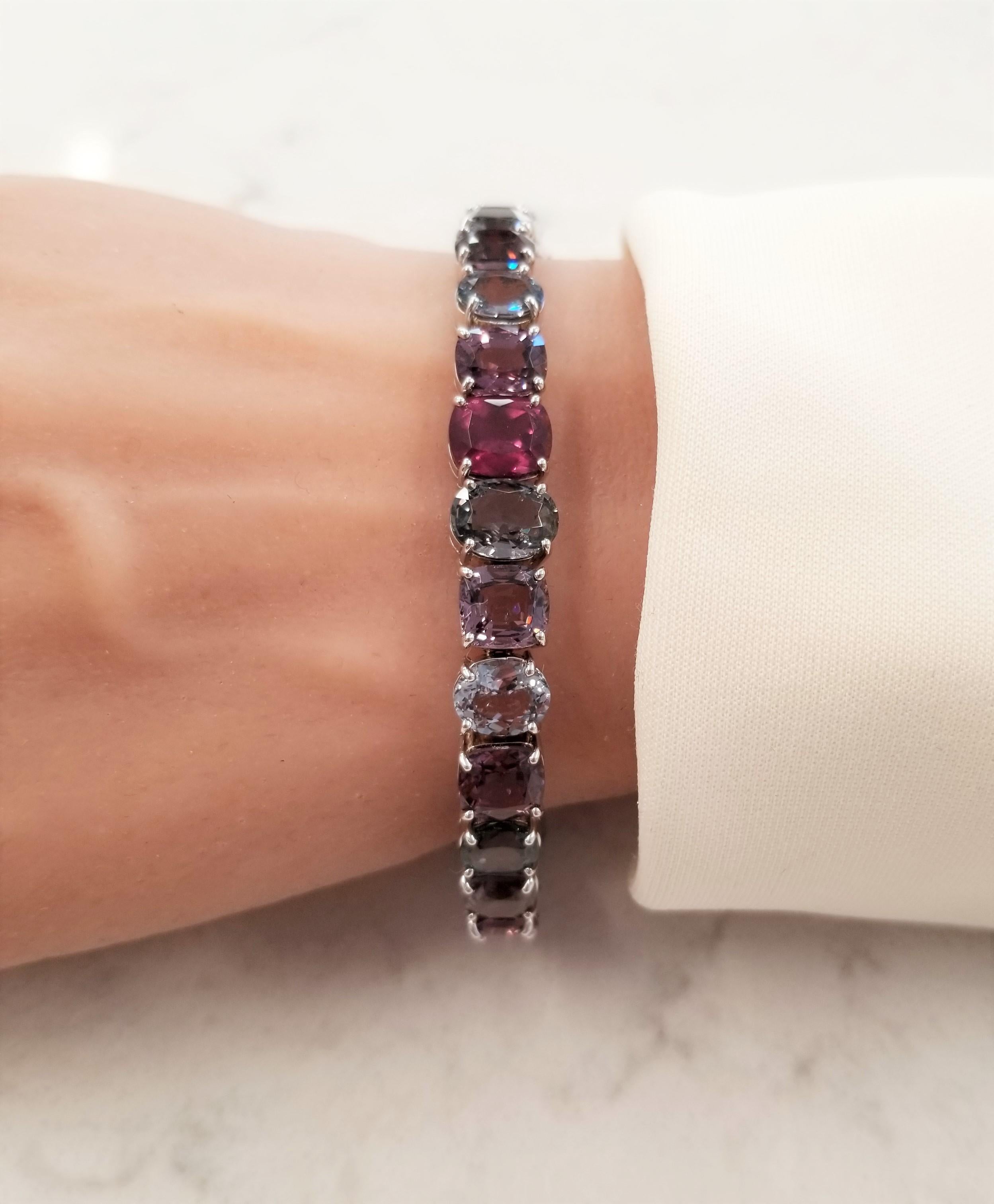 39.20 Carat Total Cushion Cut Spinel Bracelet in 18 Karat White Gold In New Condition In Chicago, IL