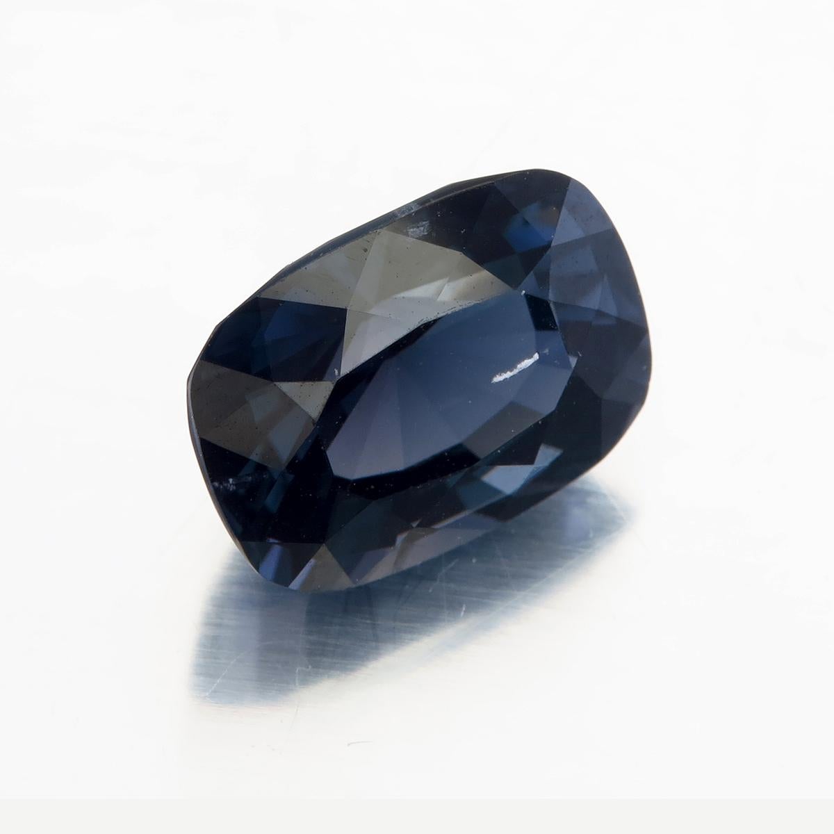 Cushion Cut 3.92 Carat Violet Spinel from Burma 'Myanmar' Lotus Certified For Sale
