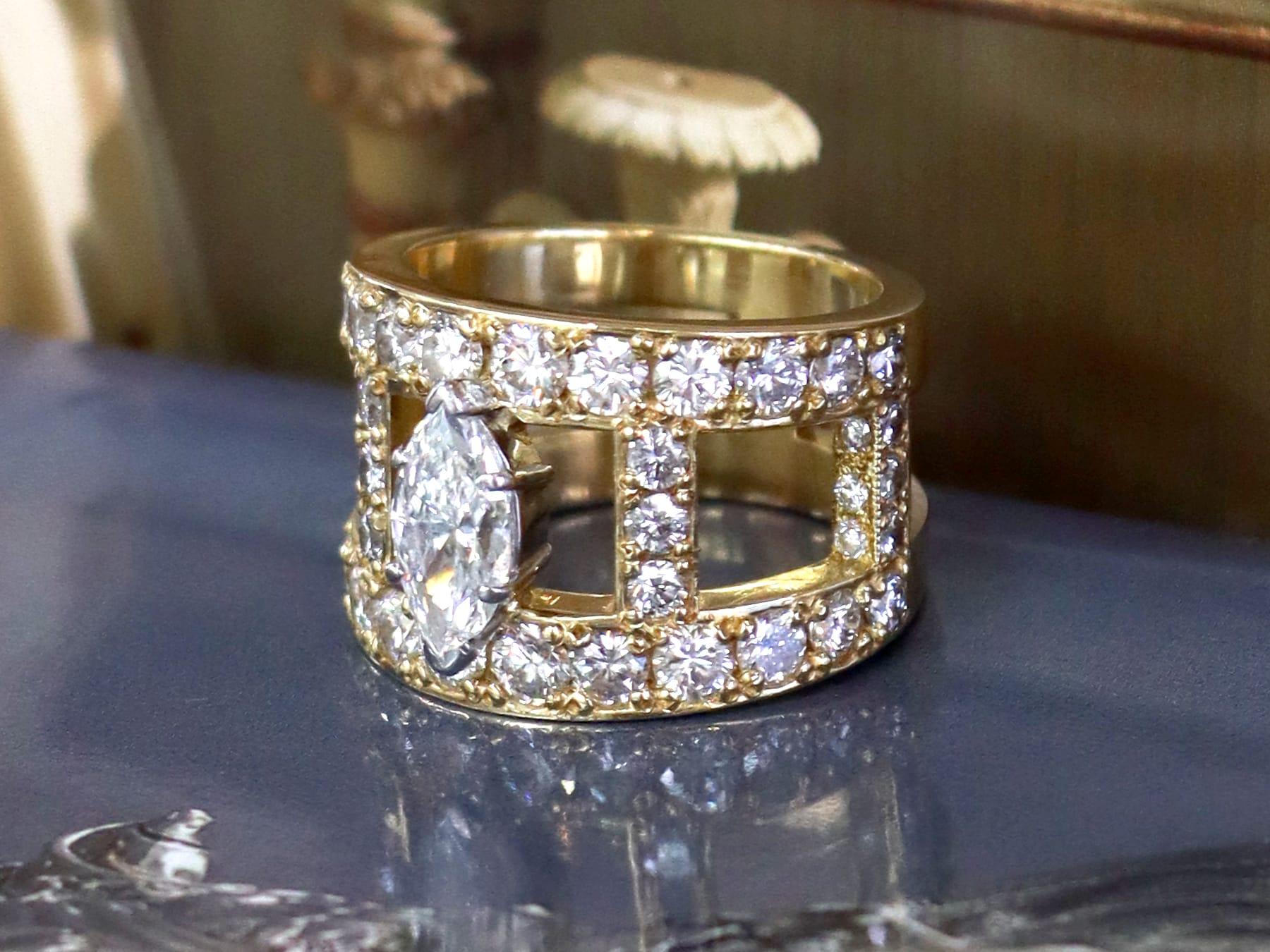 Marquise Cut 3.93 Carat Diamond and Yellow Gold Cocktail Ring For Sale